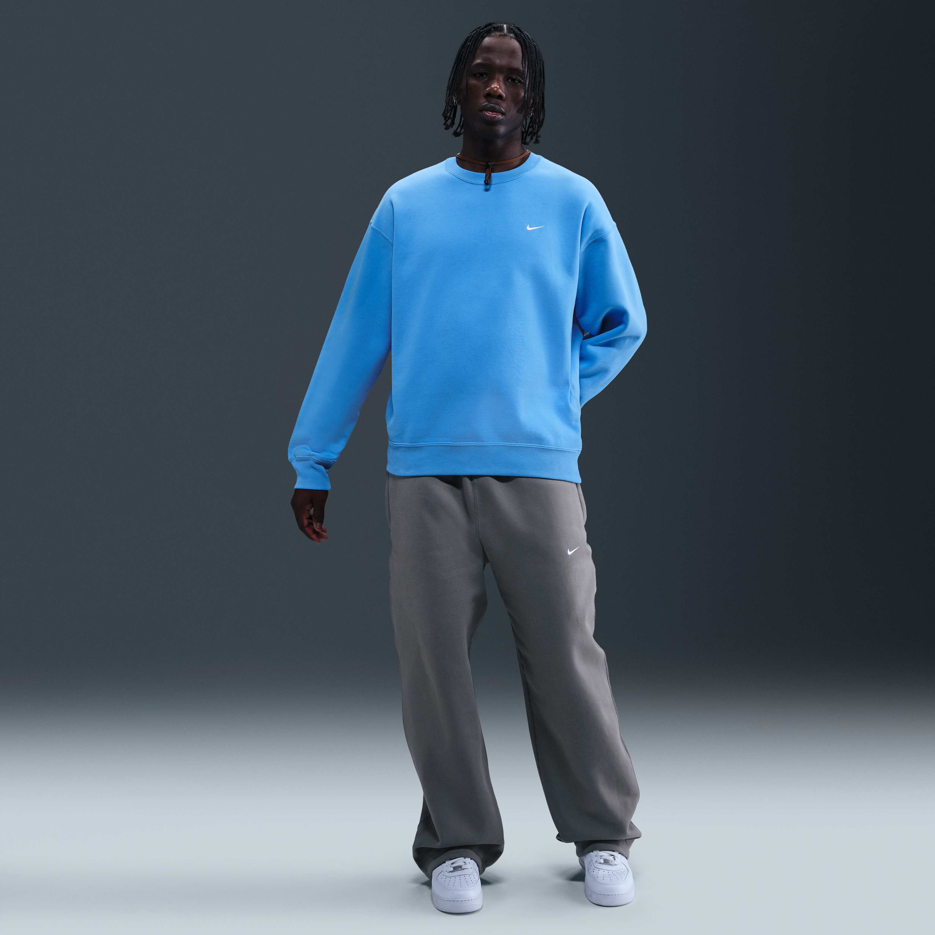 Nike Solo Swoosh image number 3