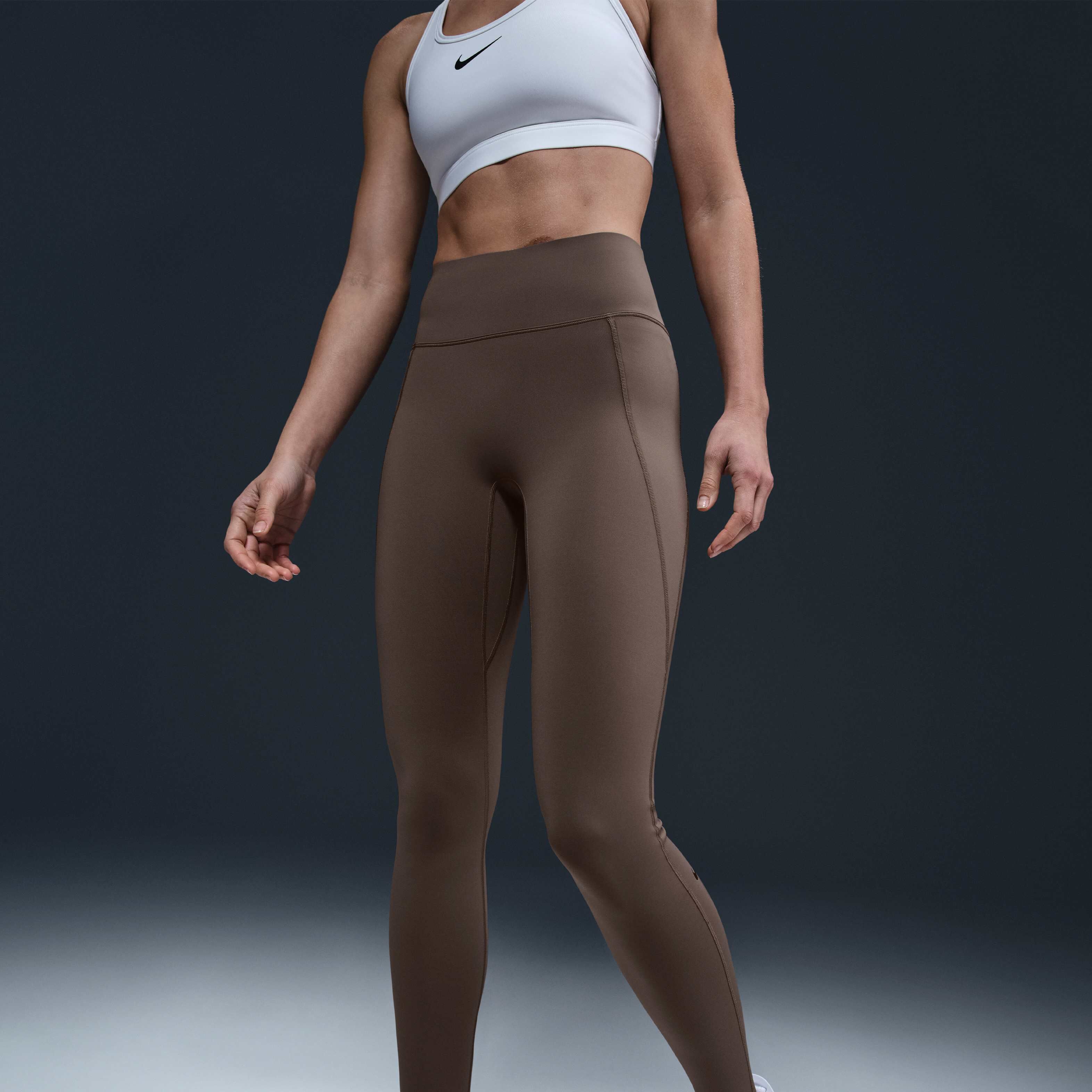 Nike Universa image number 6