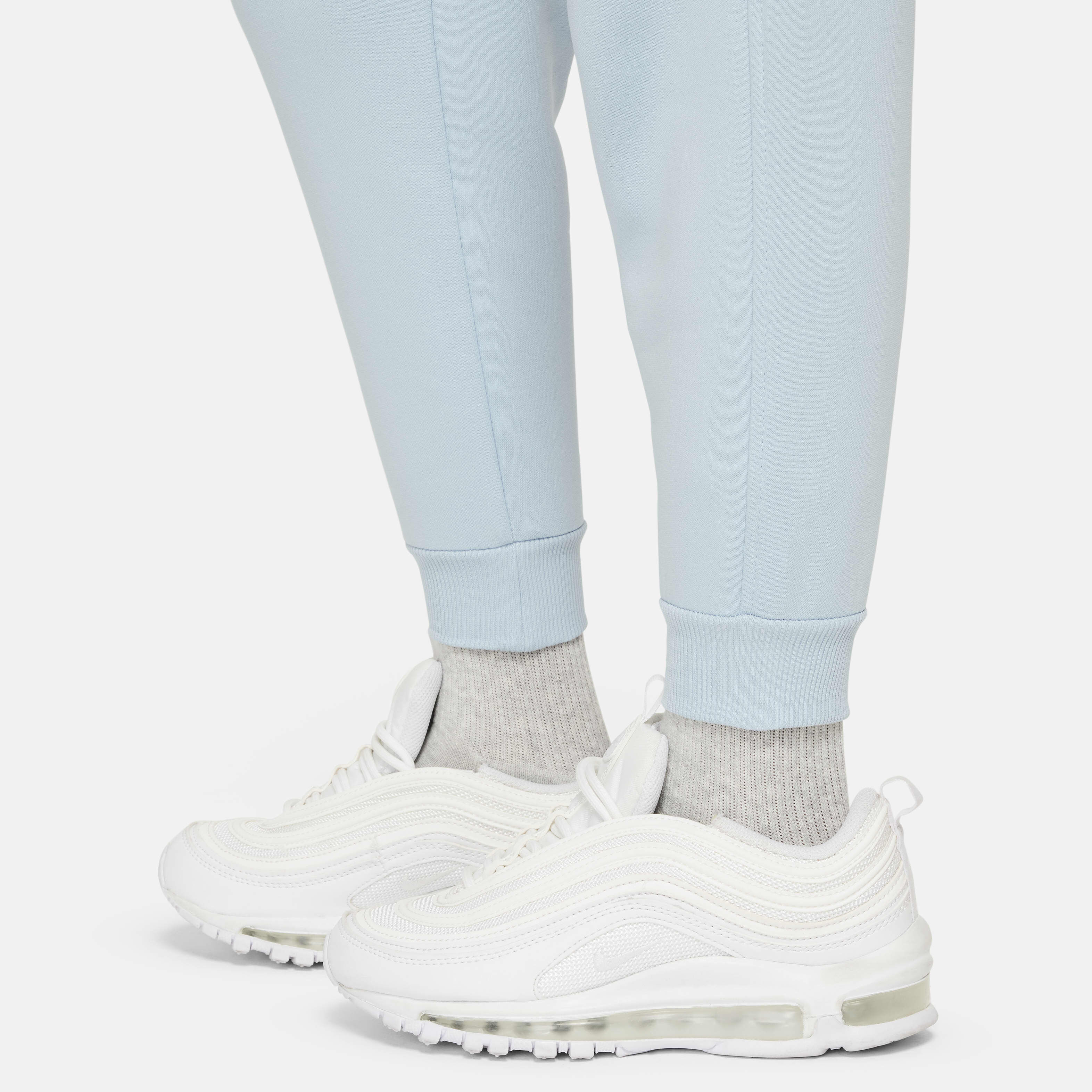 نايكي سبورتسوير كلوب فليس image number 4