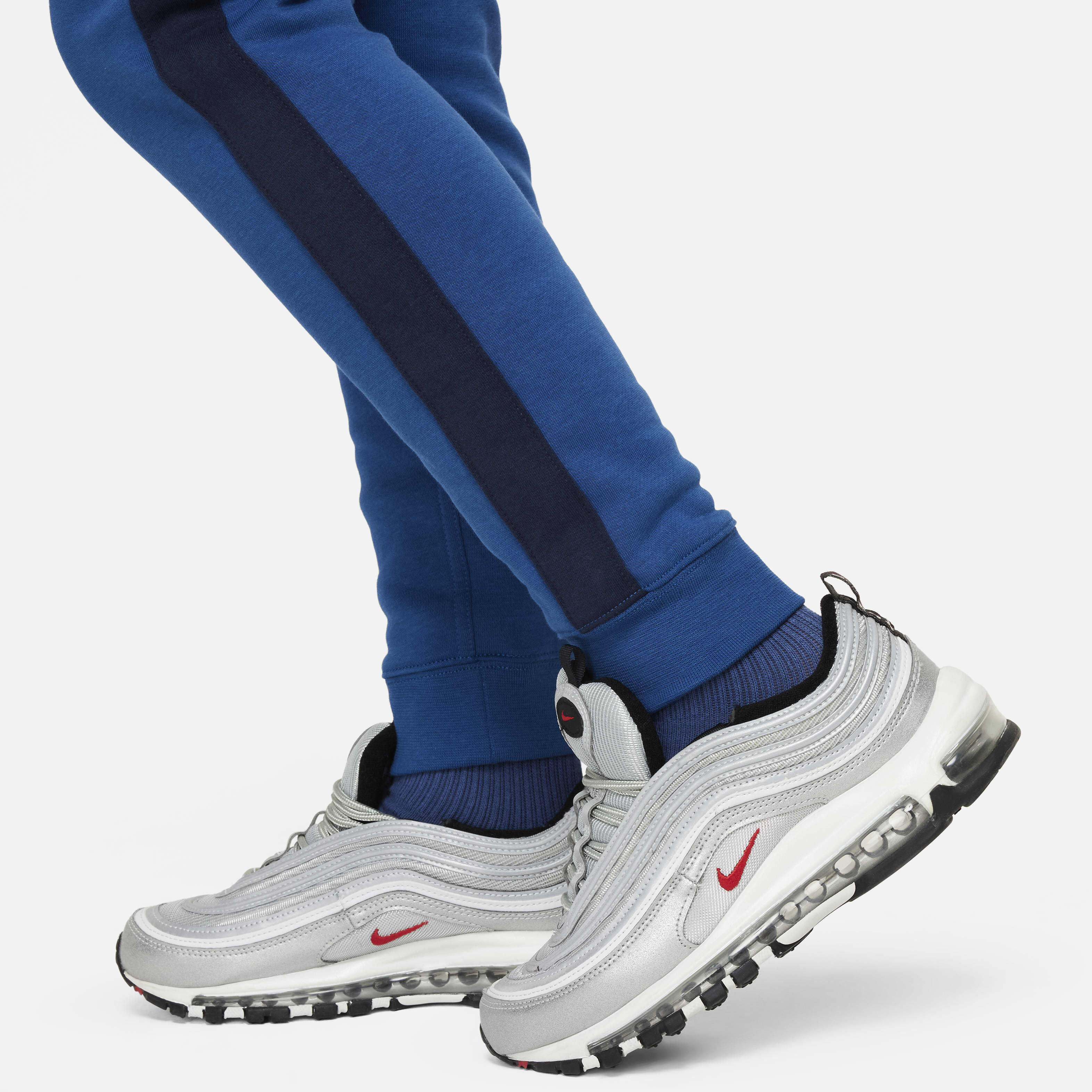 اير image number 4