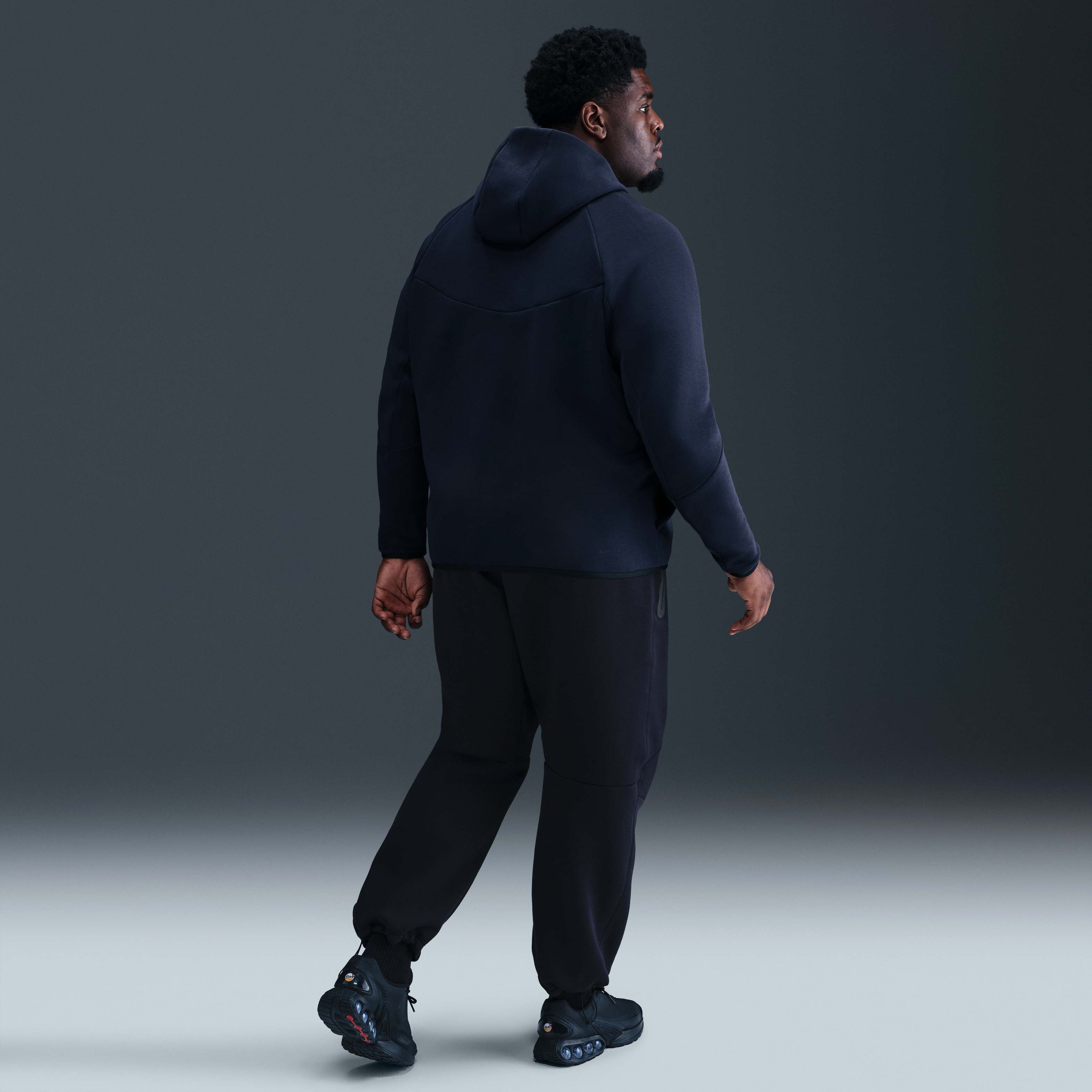 نايكي تك image number 16