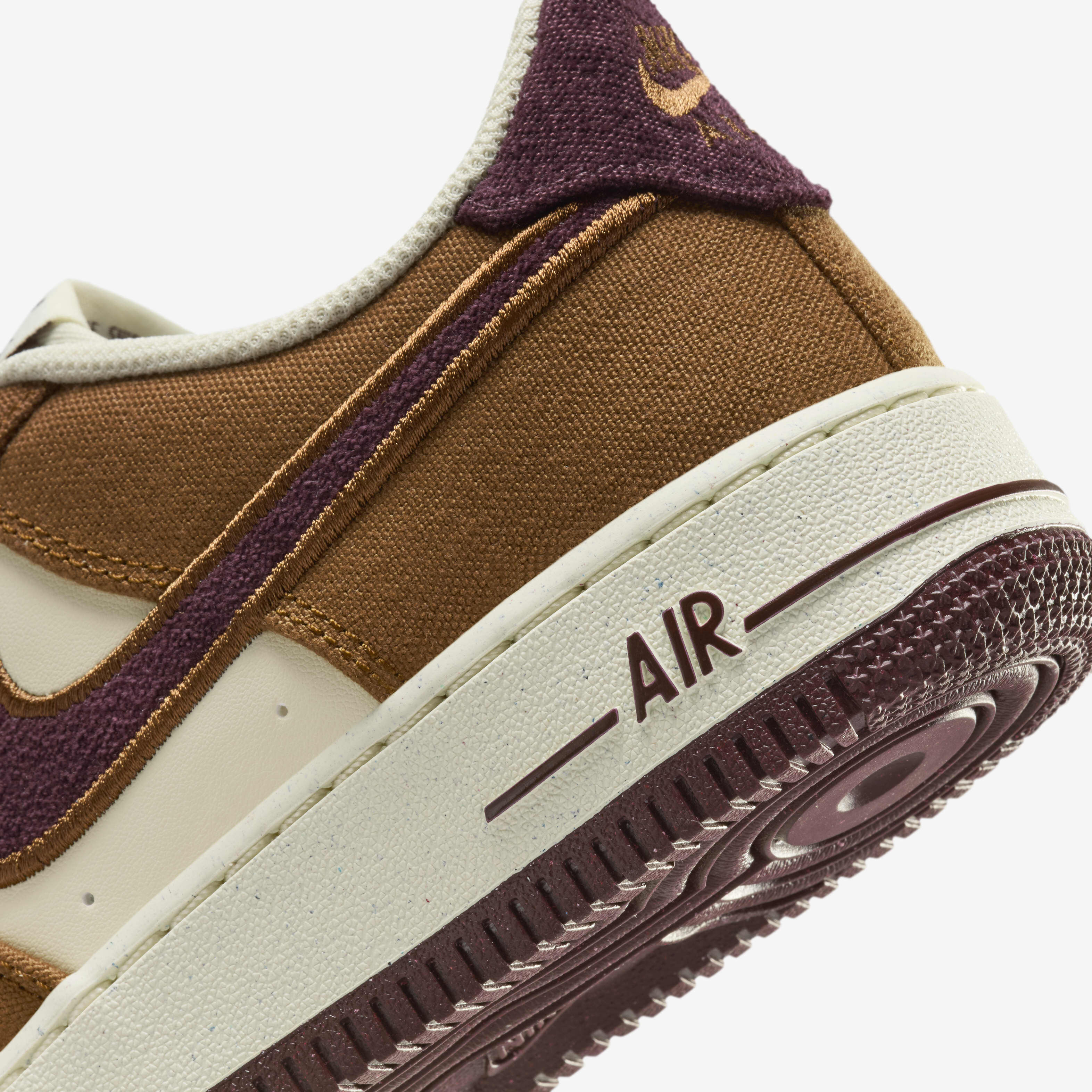 Buy Nike Air Force 1 LV8 Older Kids Shoes Nike Qatar Official