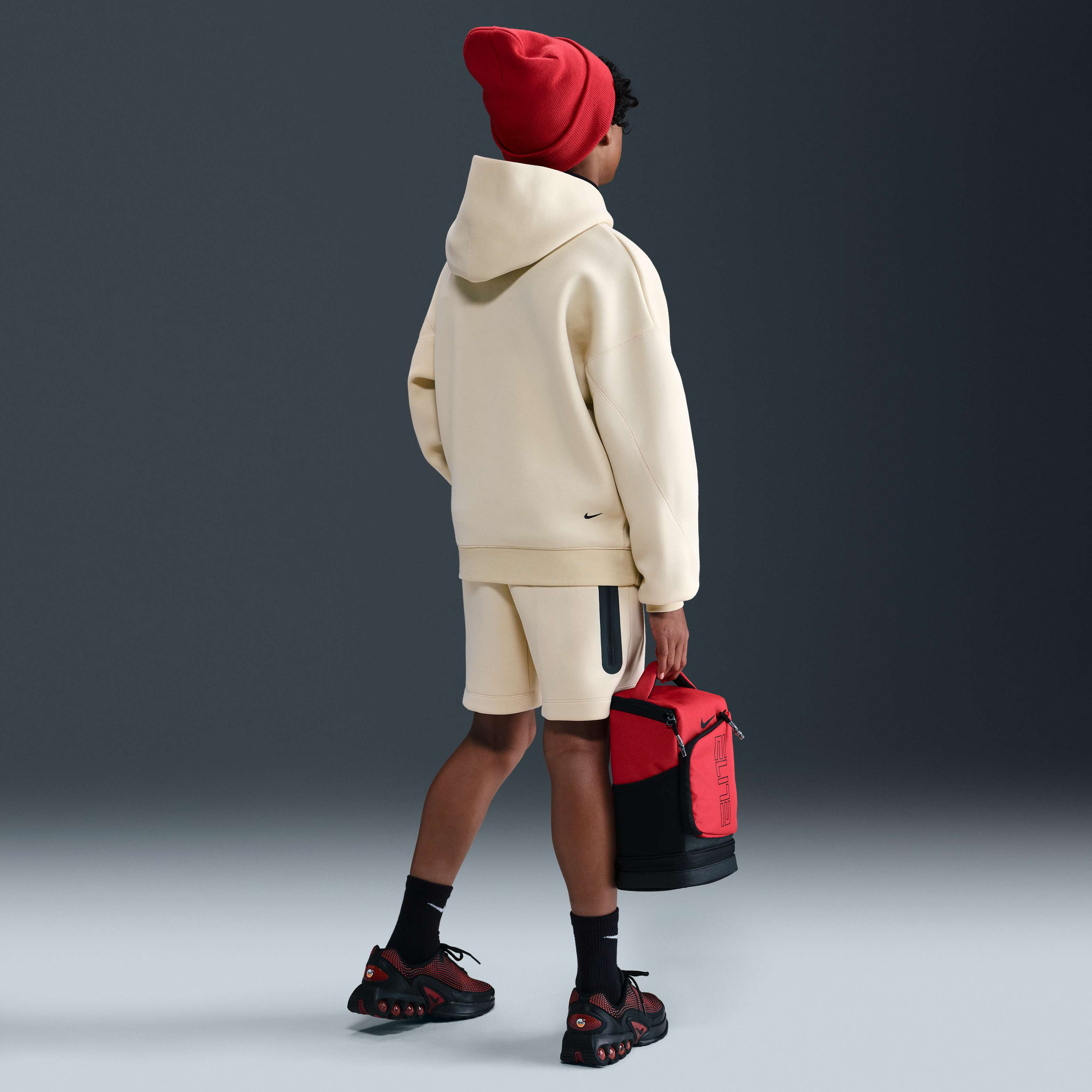 Nike Sportswear Tech Fleece image number 4