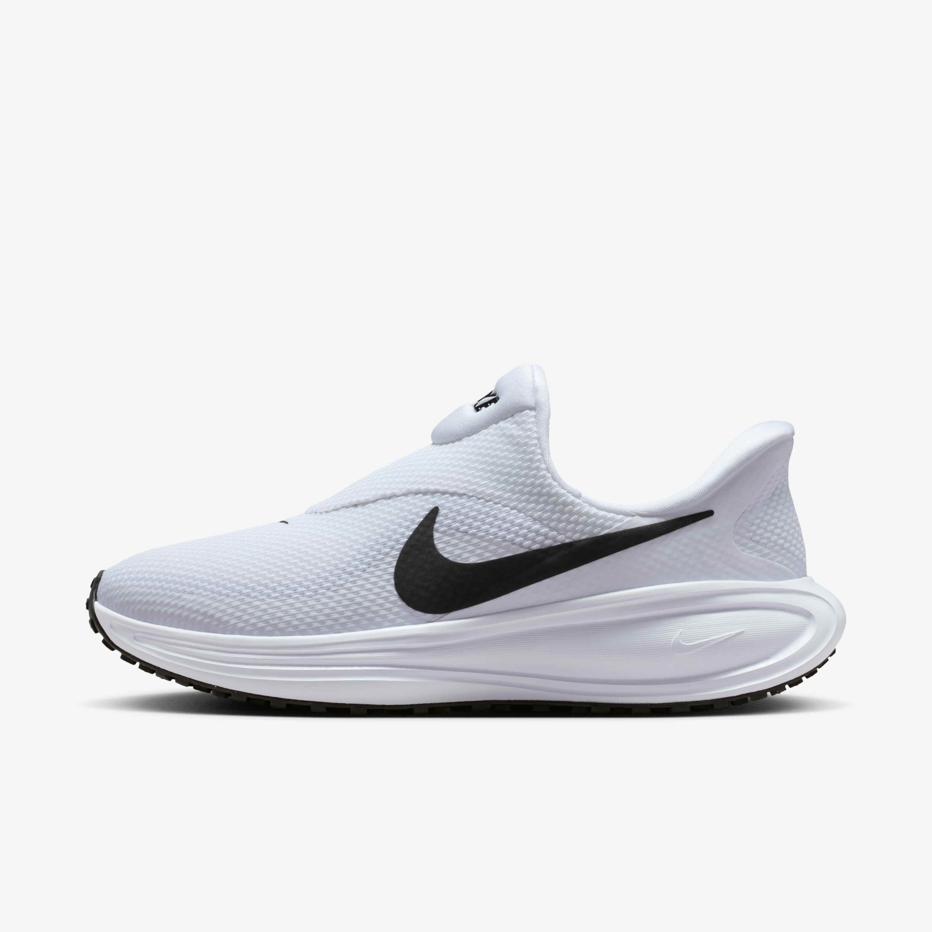 Nike Revolution 8 EasyOn image number 0