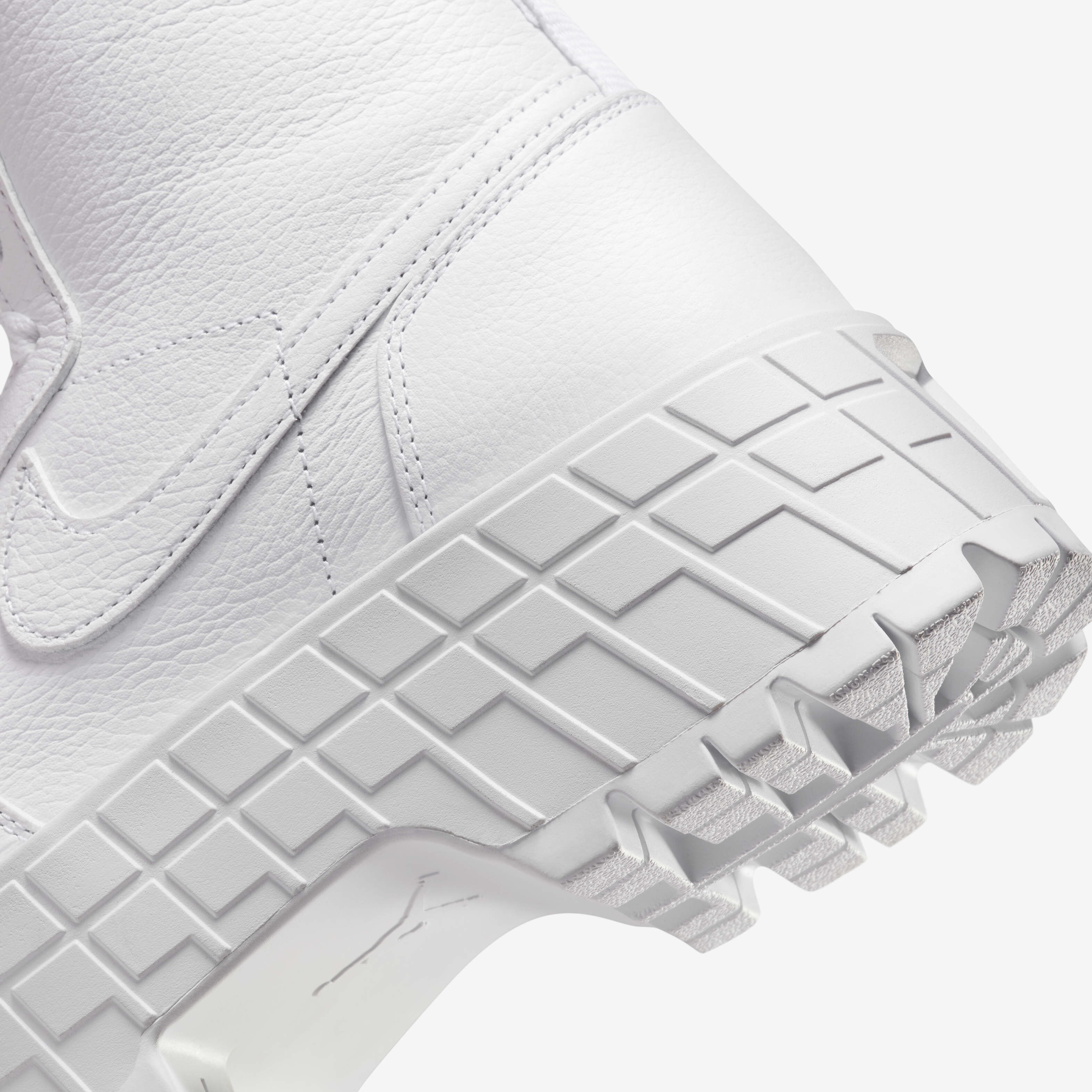 Air Jordan 1 Brooklyn image number 7