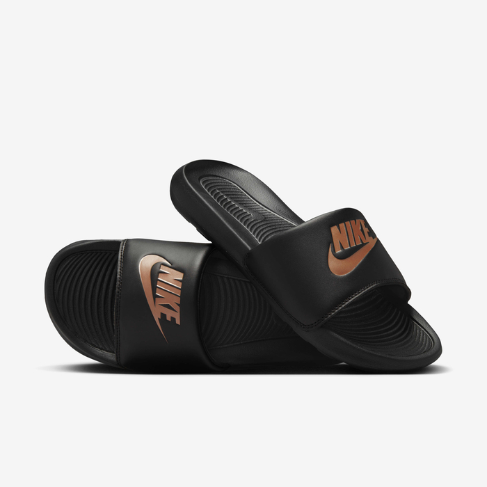Nike Victori One image number 0 Nike Victori One image number 0