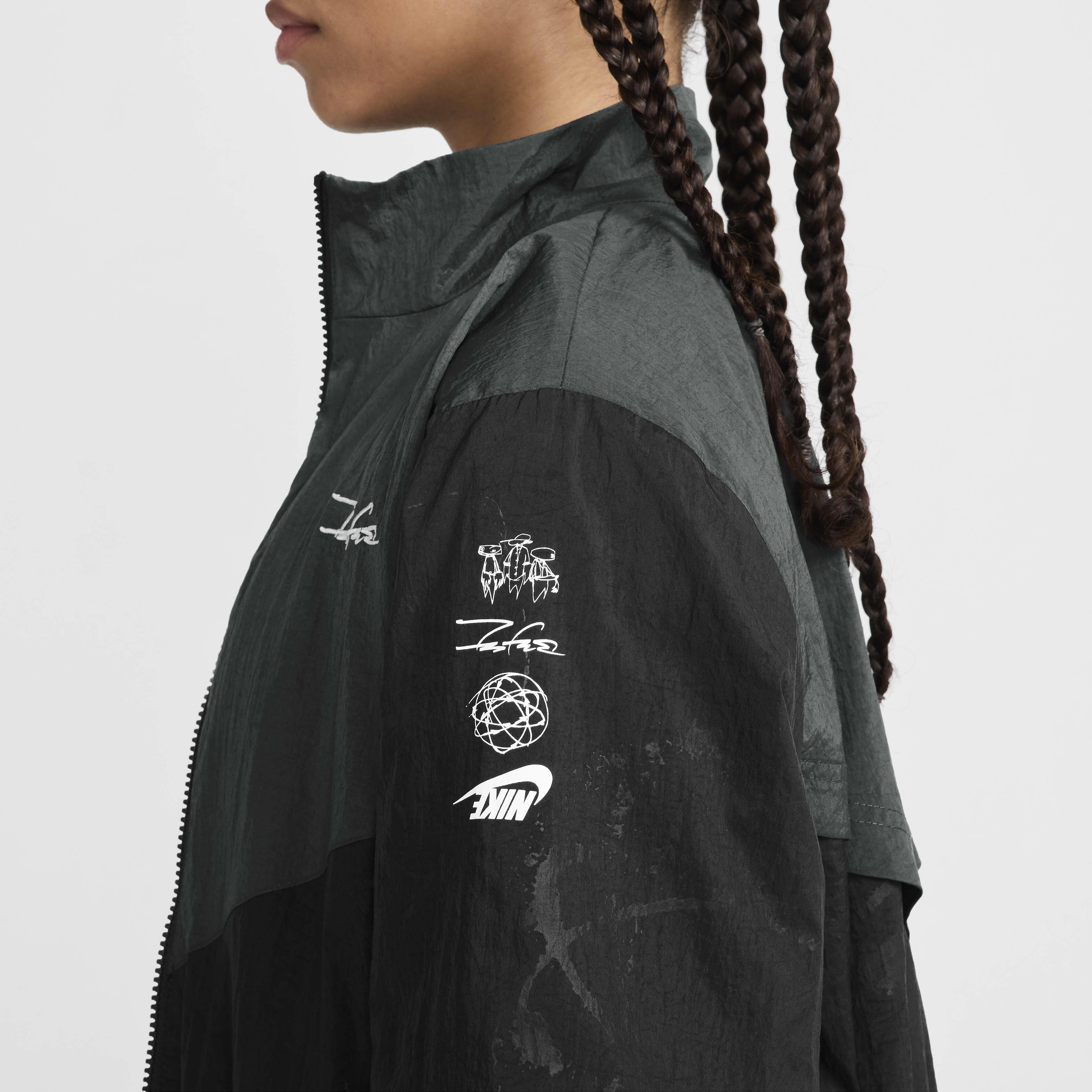 Buy Nike Sportswear Breaking Windrunner Women s Jacket Nike Qatar Official