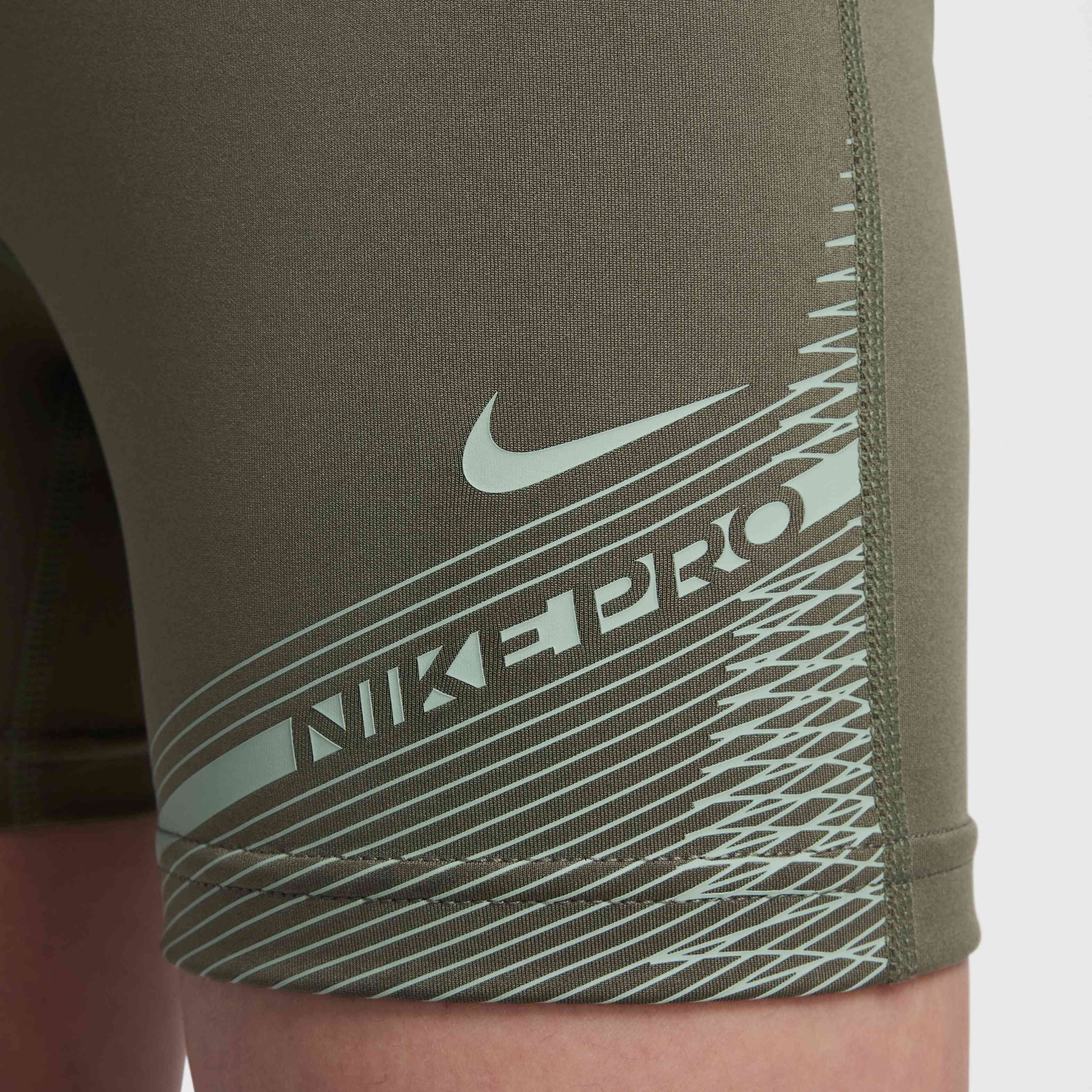 نايكي برو image number 4