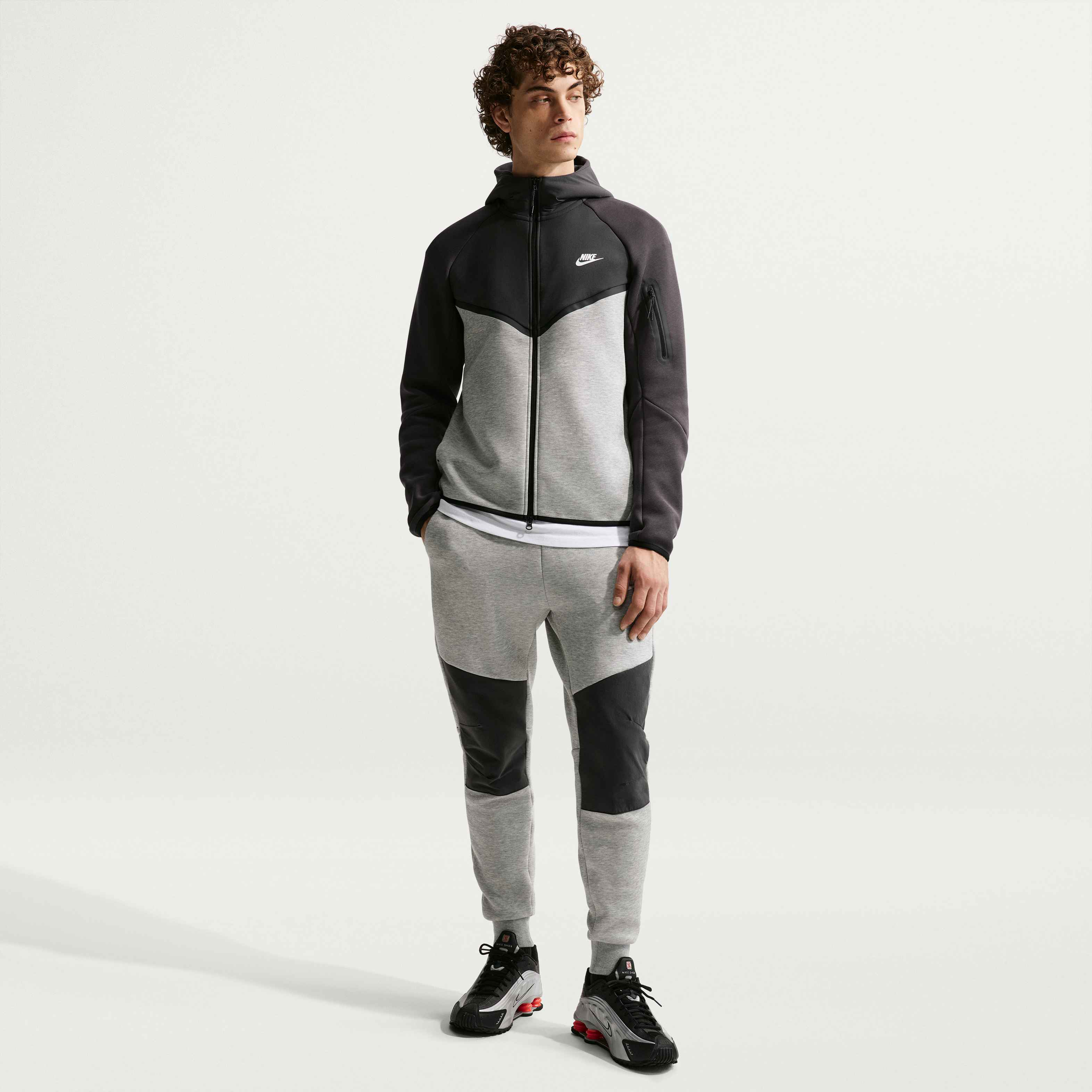 Nike Tech image number 3