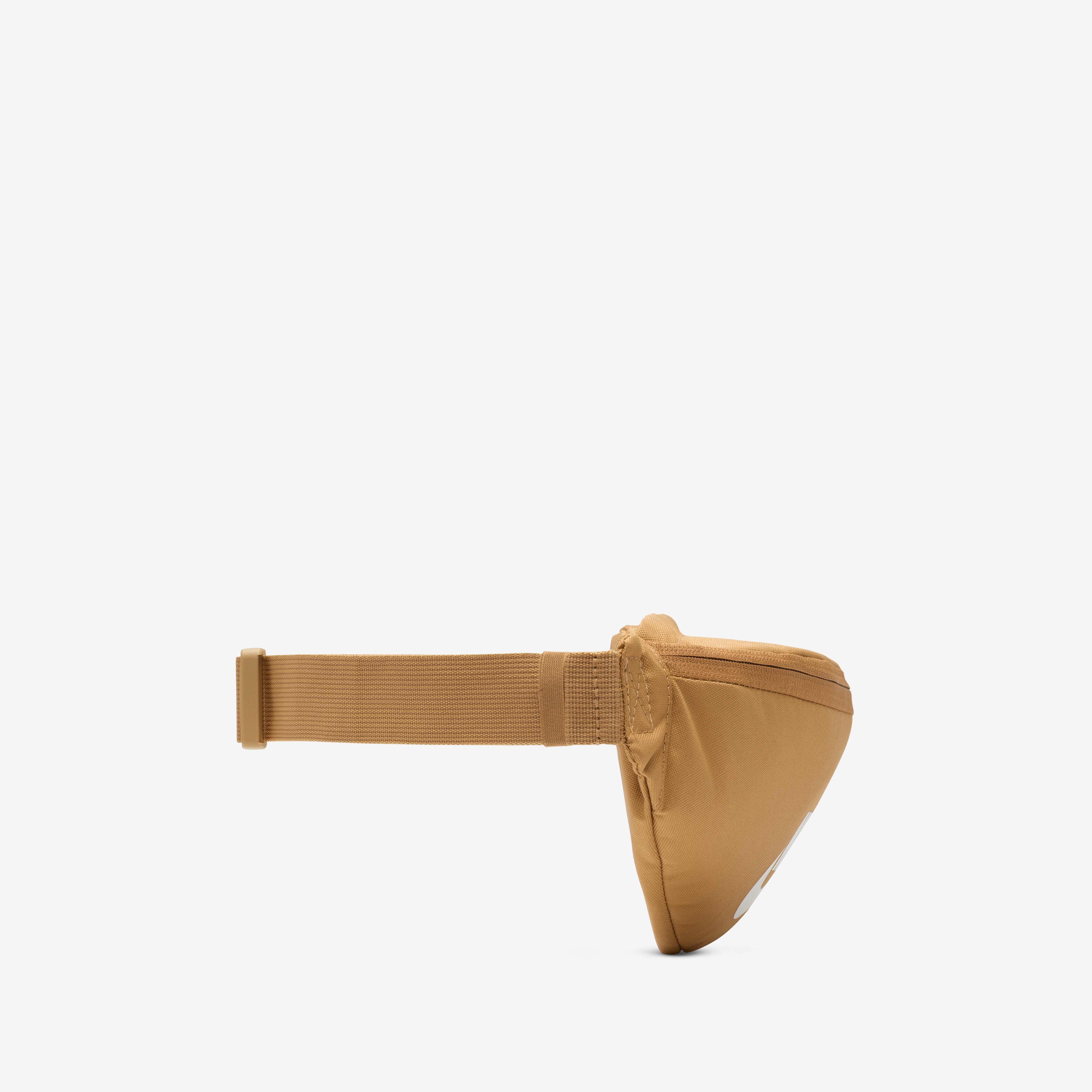 نايكي هيرتج image number 2