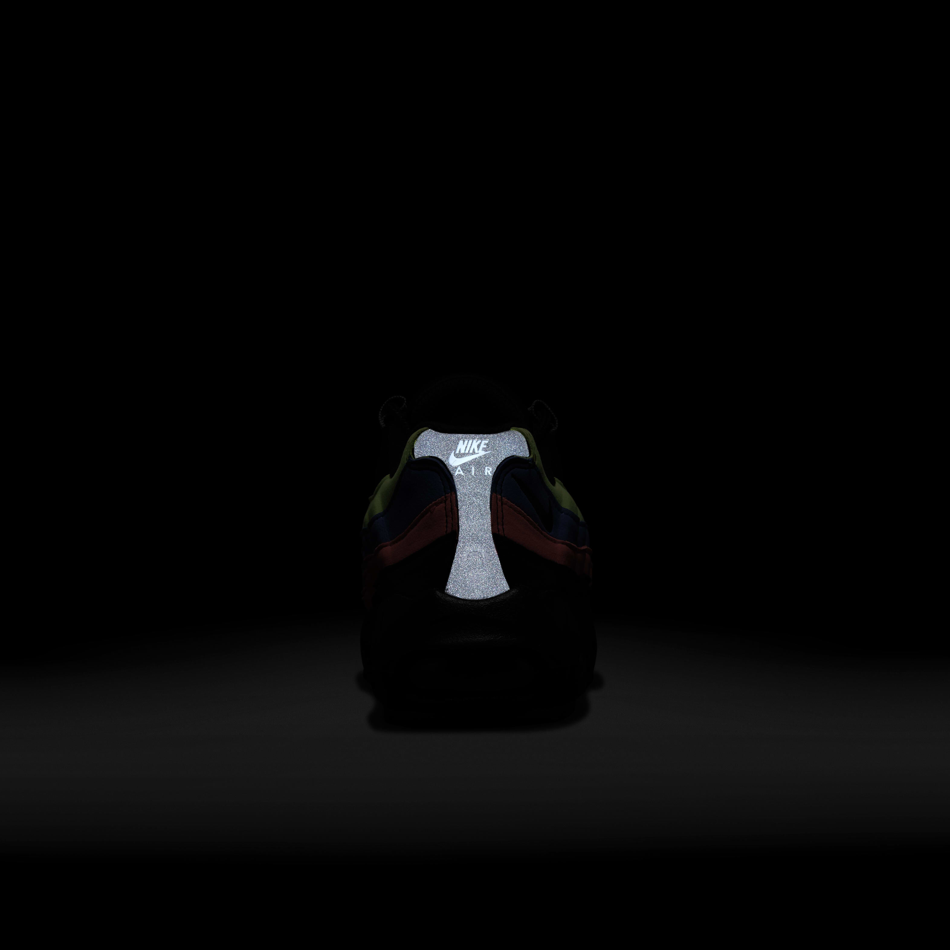 Nike Air Max 95 image number 9