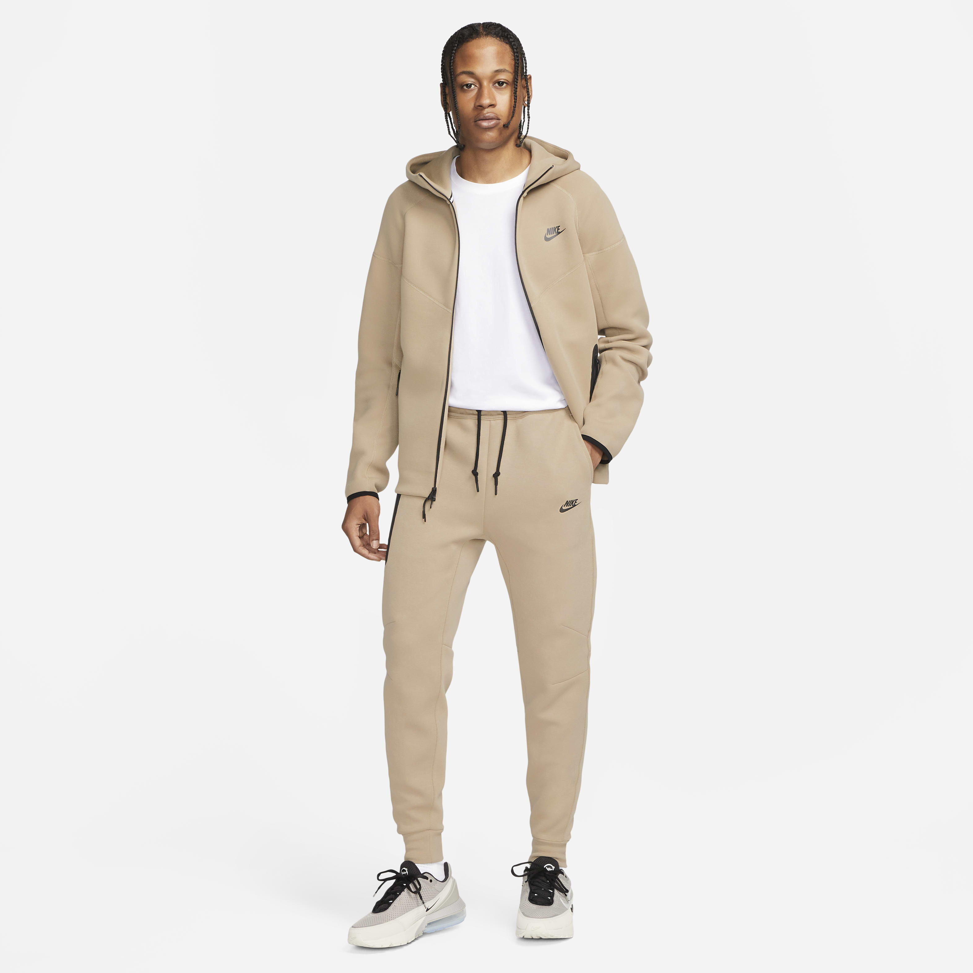 Nike Sportswear Tech Fleece image number 10