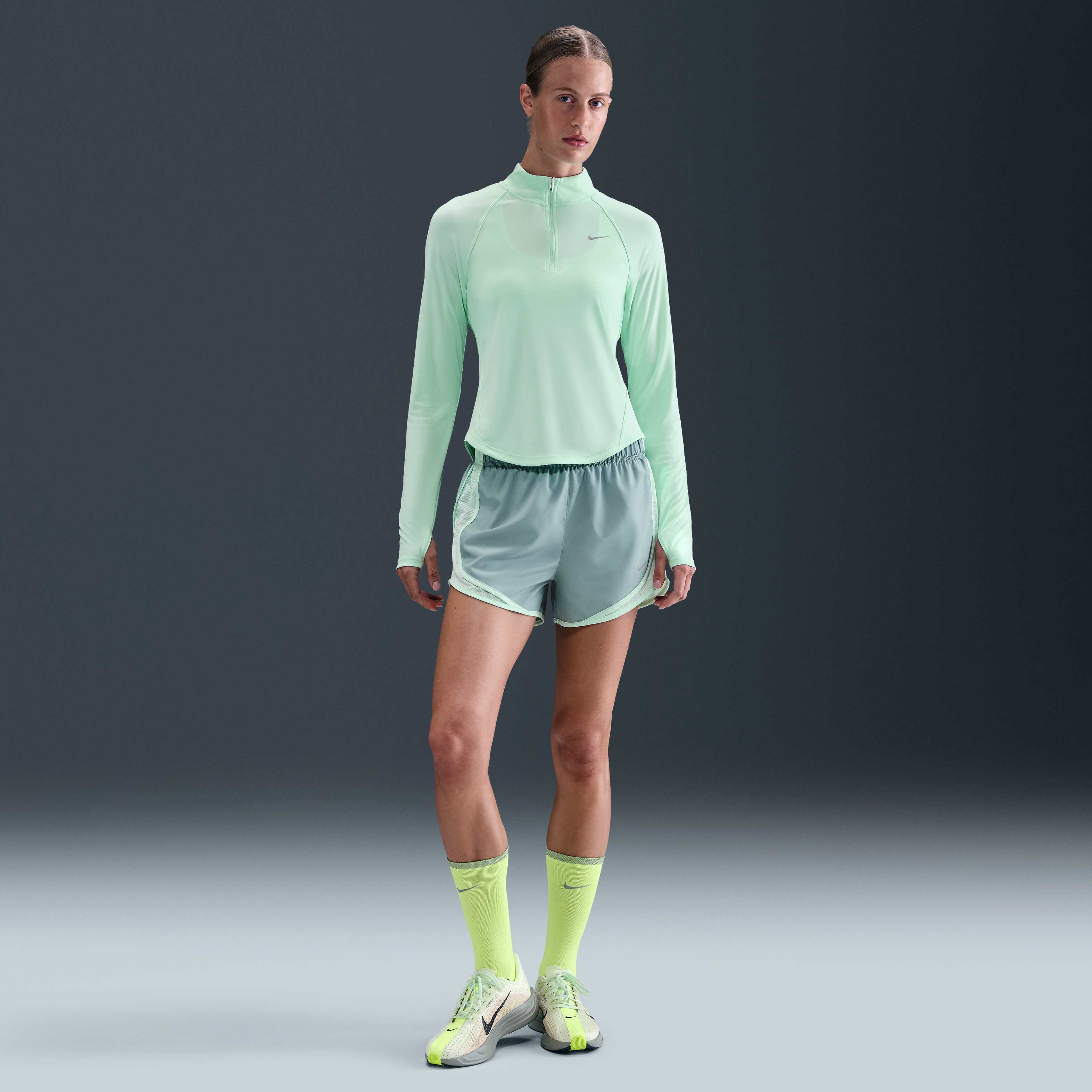 Nike Tempo Swoosh Run image number 3