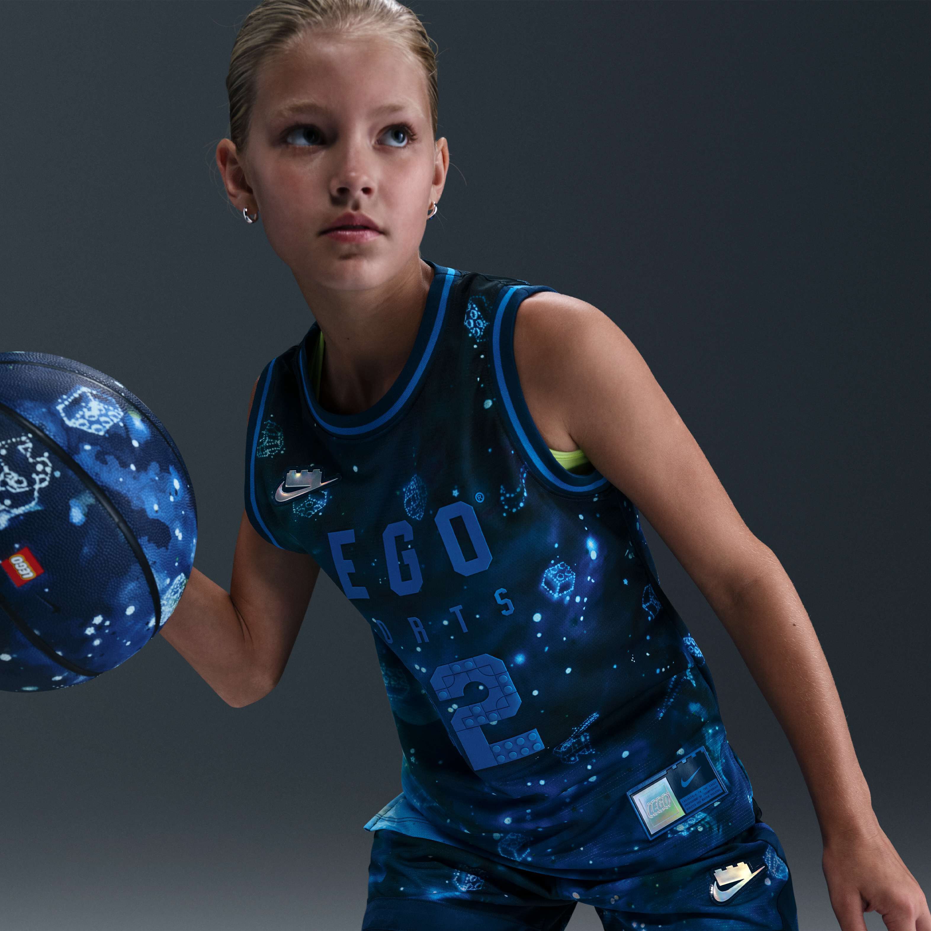 تشكيلة نايكي وليغو image number 4