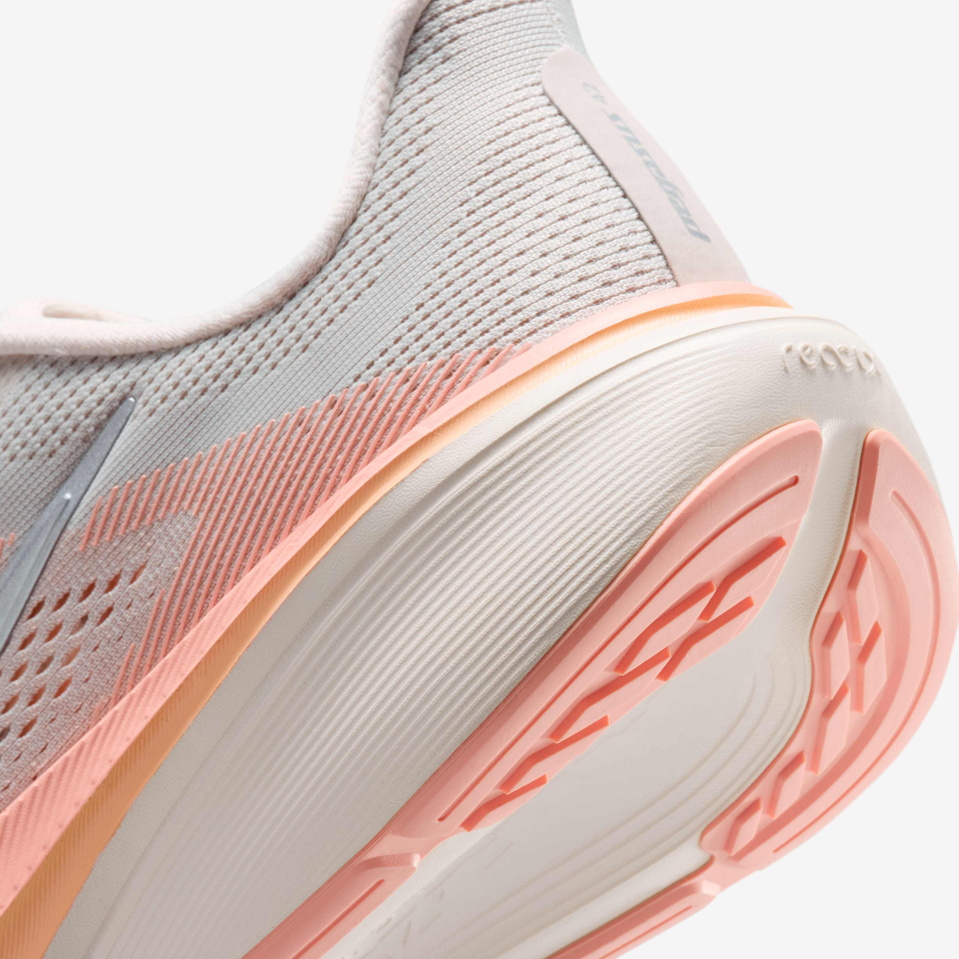 Nike Pegasus 42 image number 7