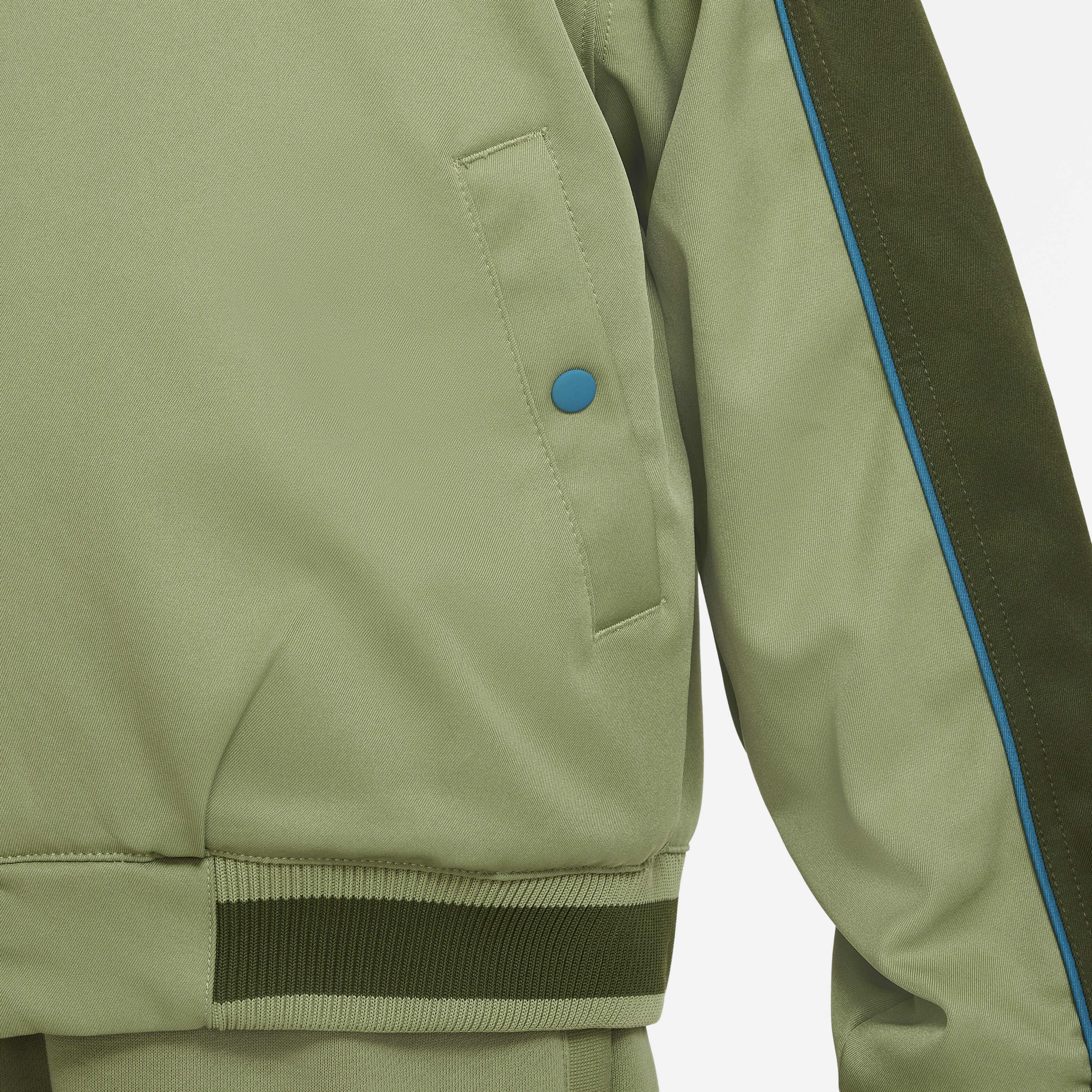 LeBron image number 3