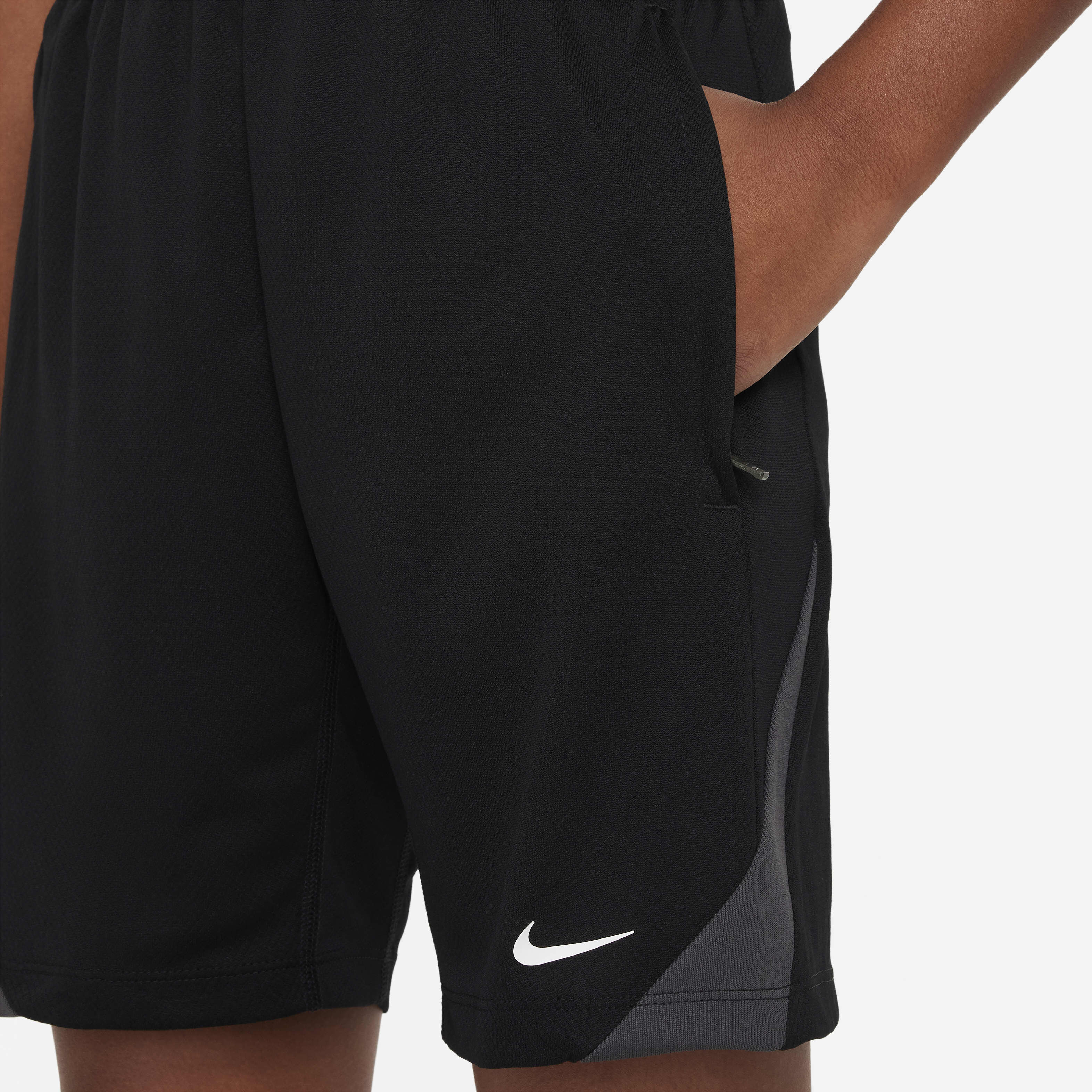 Kids nike football shorts outlet