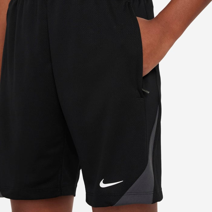 Nike Dri-FIT Strike image number 4 Nike Dri-FIT Strike image number 4