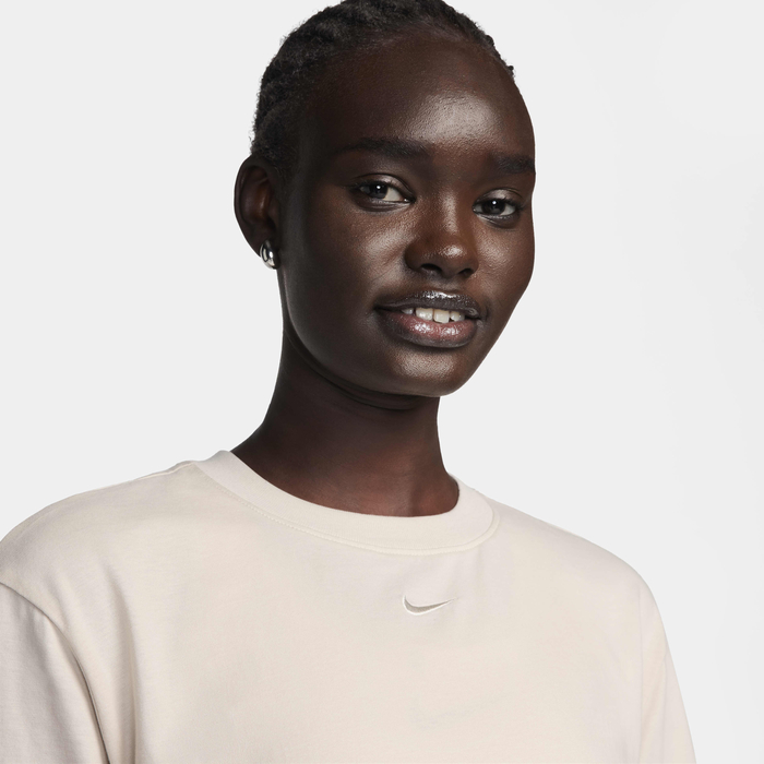 Nike Sportswear Chill Knit image number 2 Nike Sportswear Chill Knit image number 2