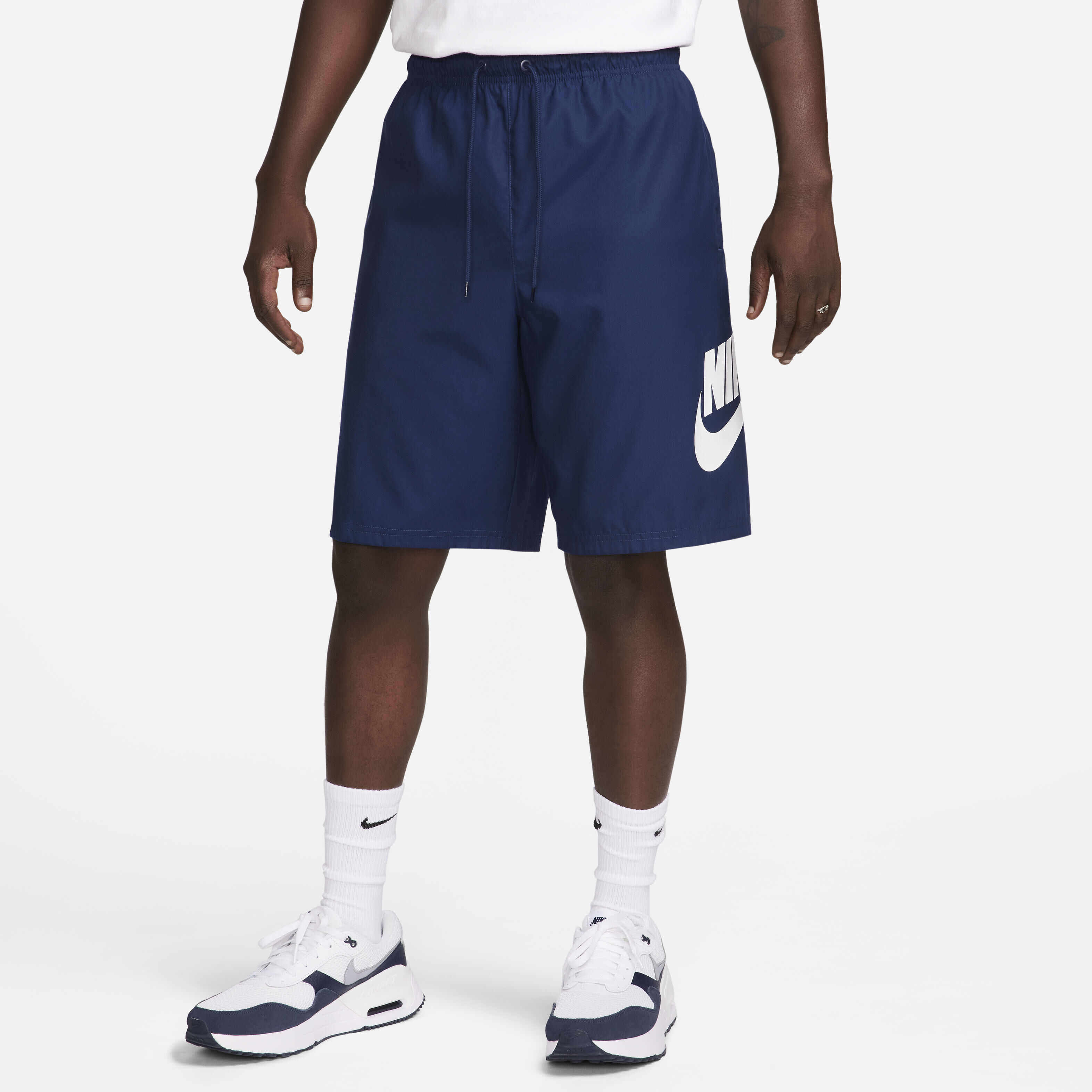 Nike men's woven shorts 2025