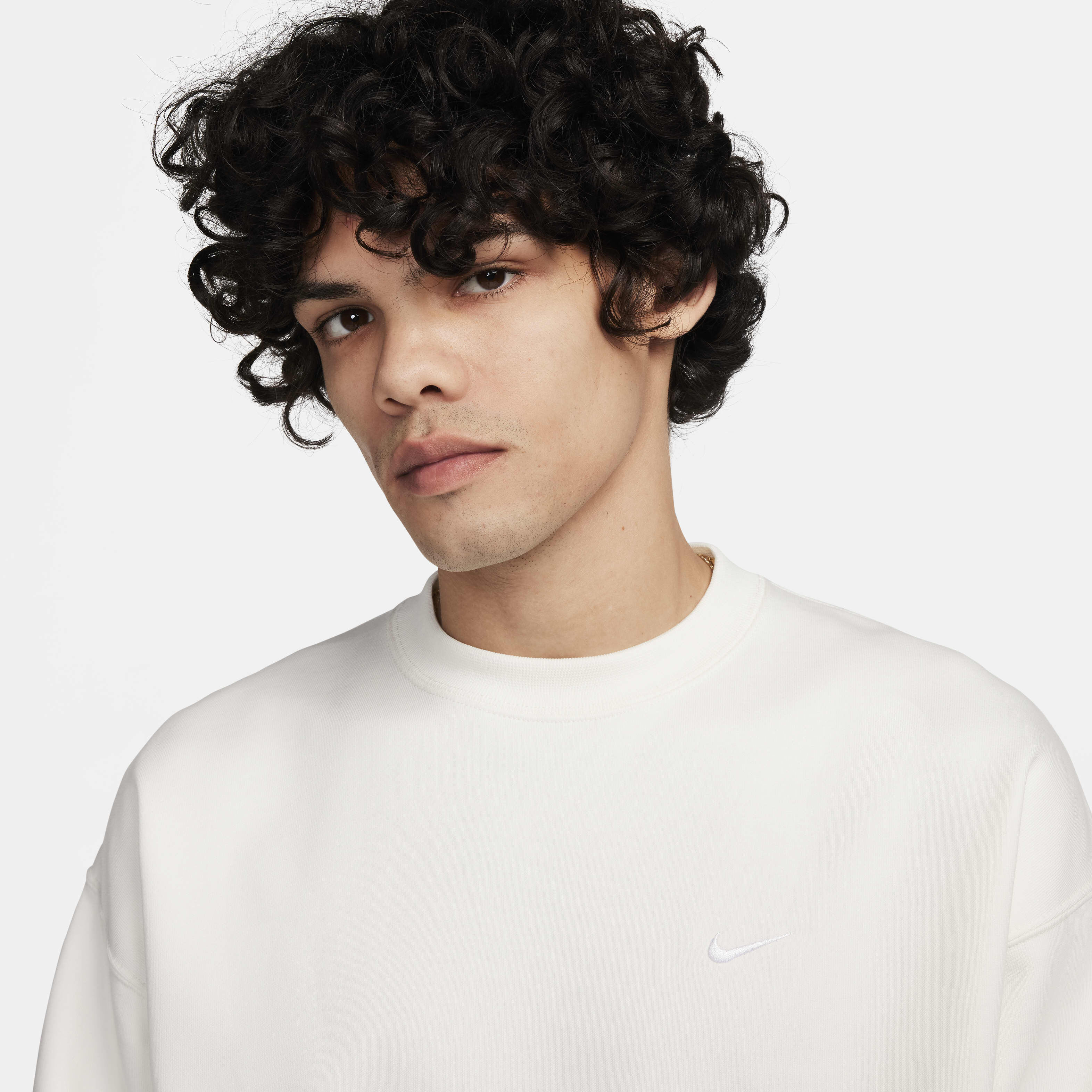 نايكي سولو سووش image number 2