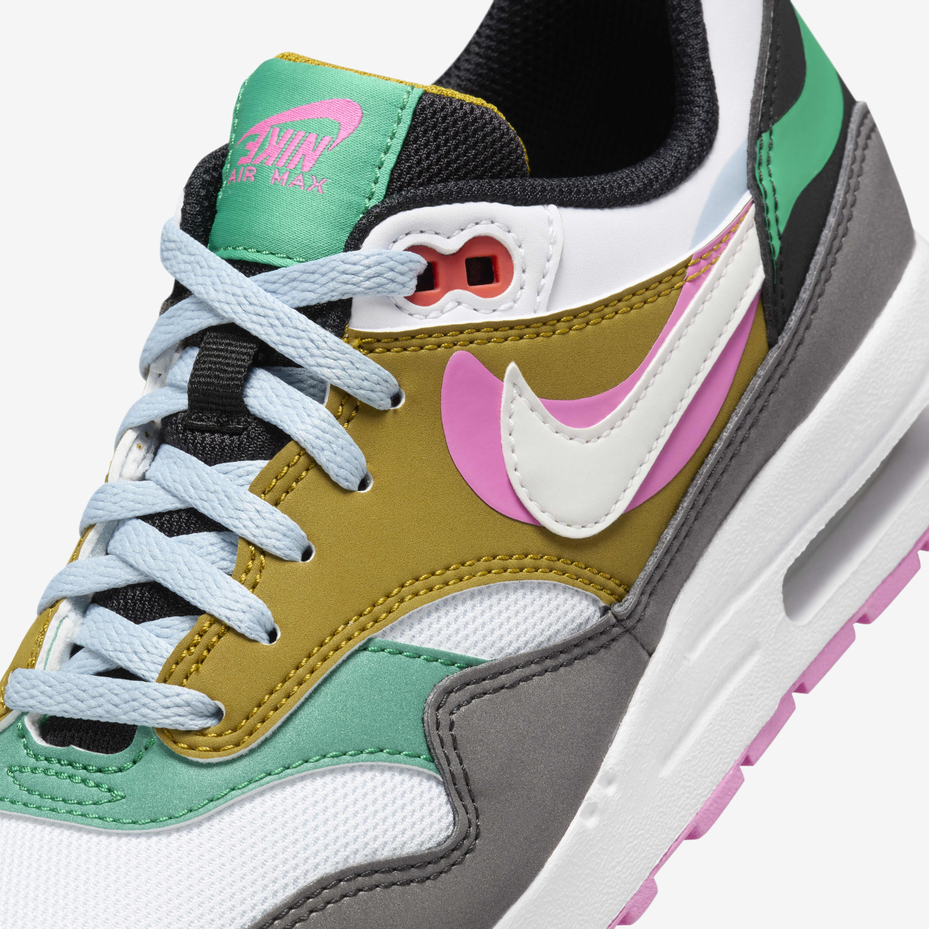 اير ماكس 1 ميد SE image number 6