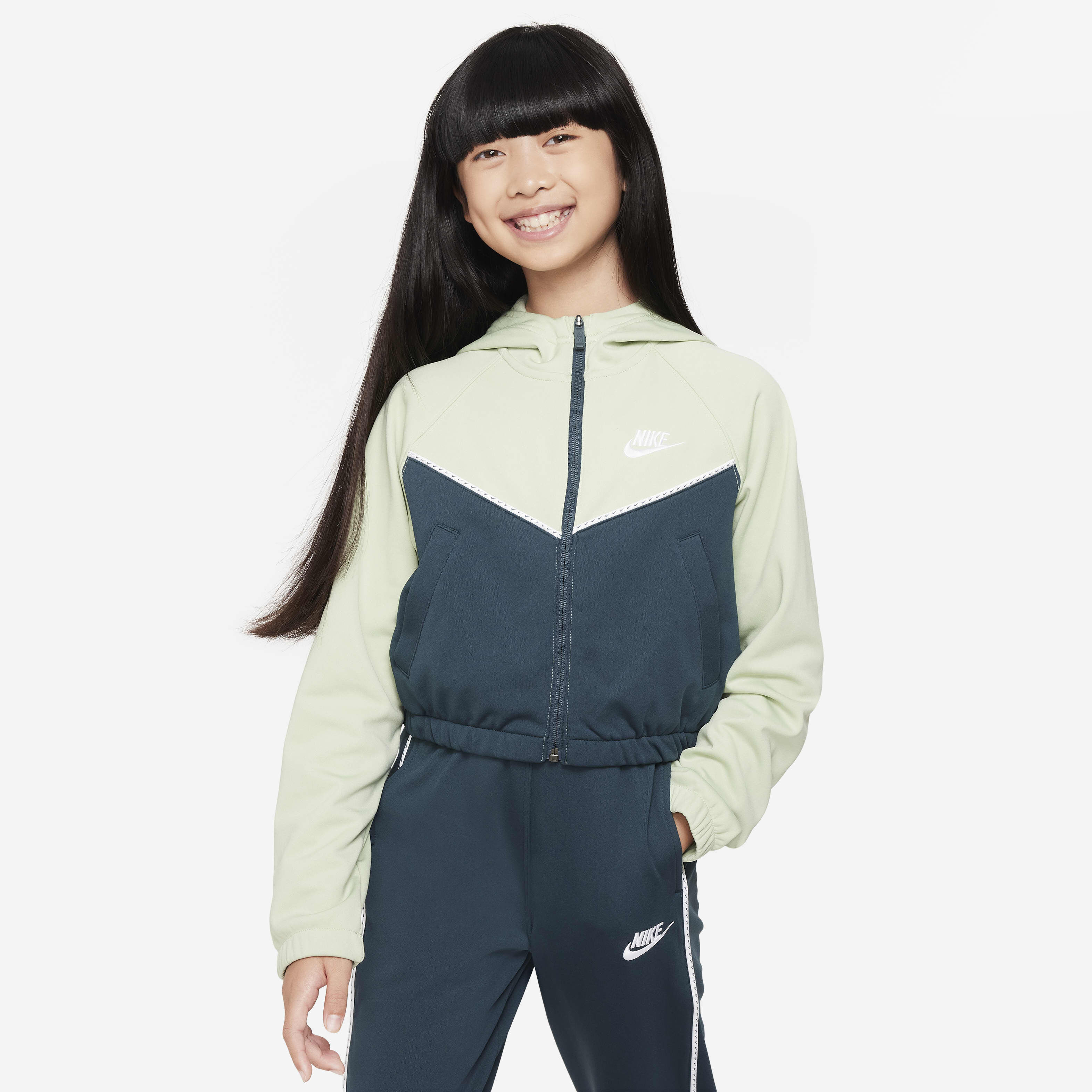 نايكي سبورتسوير image number 2