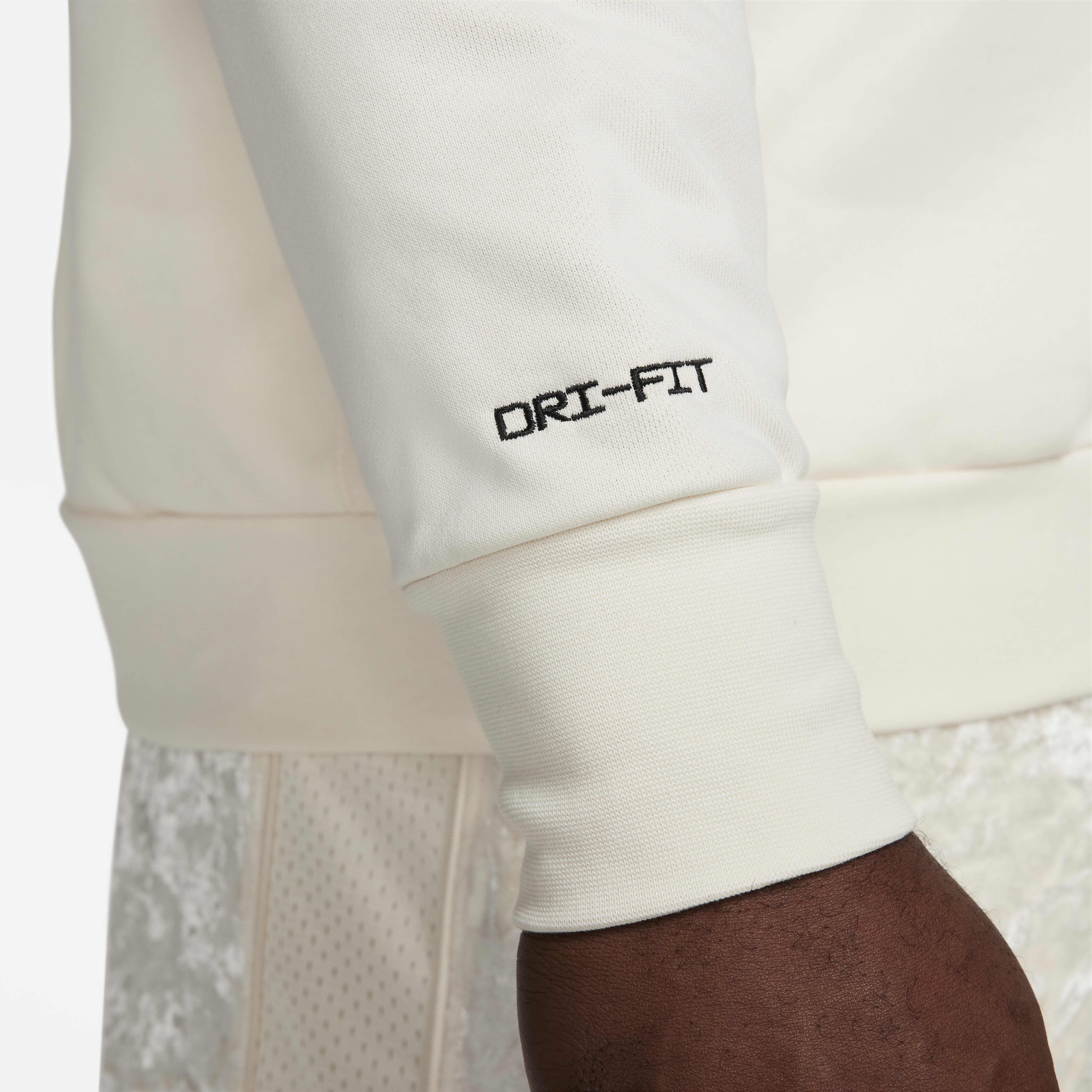 Giannis Standard Issue image number 11