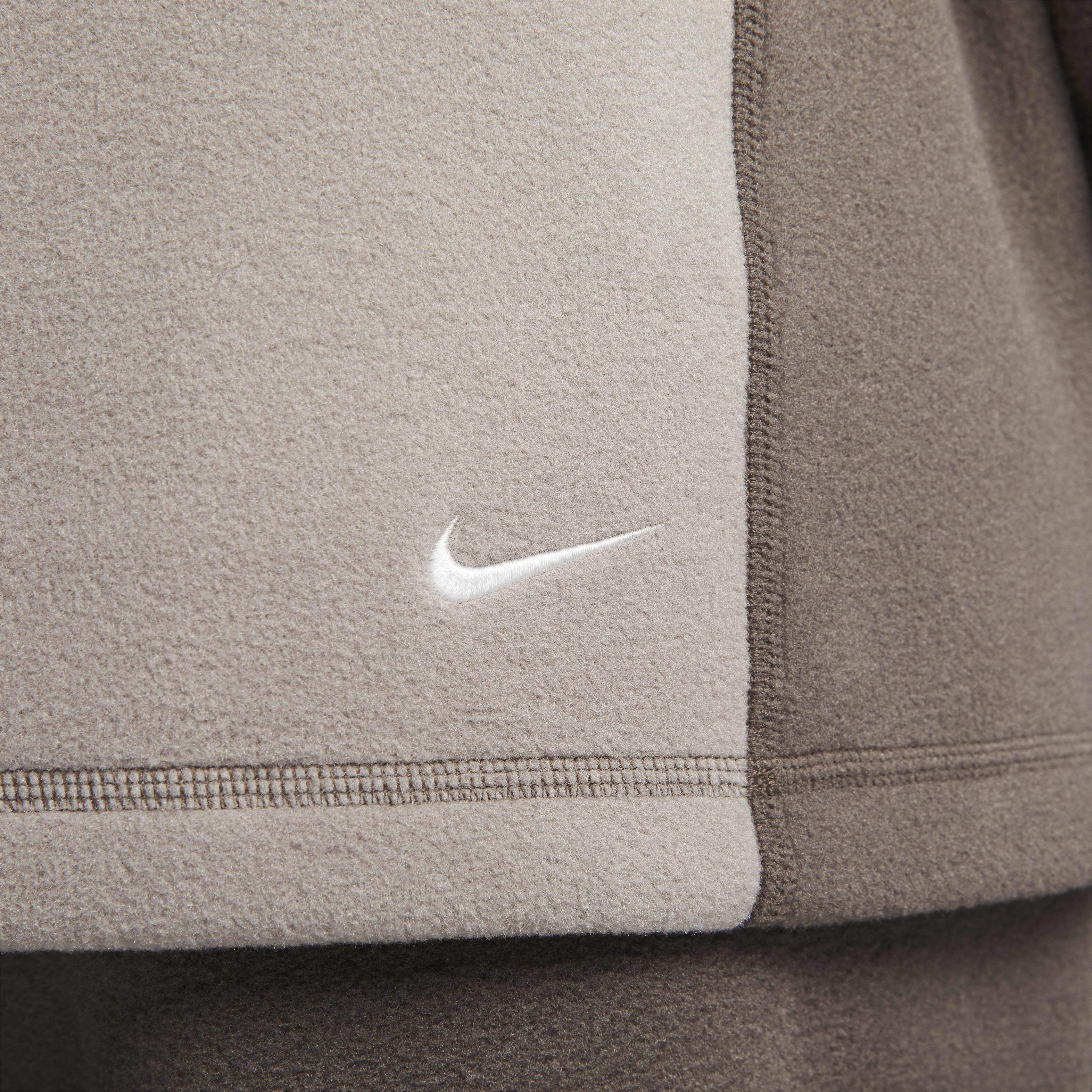 نايكي ايه سي جي 'وولف تري' image number 5