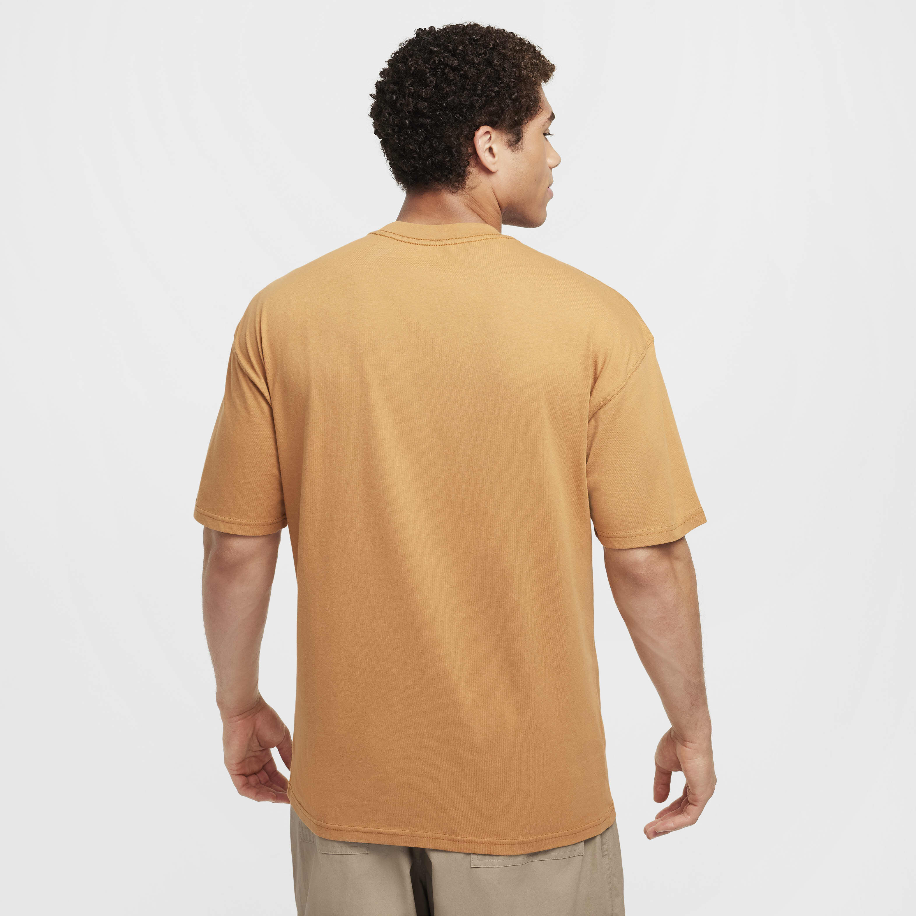 نايكي سبورتسوير image number 1