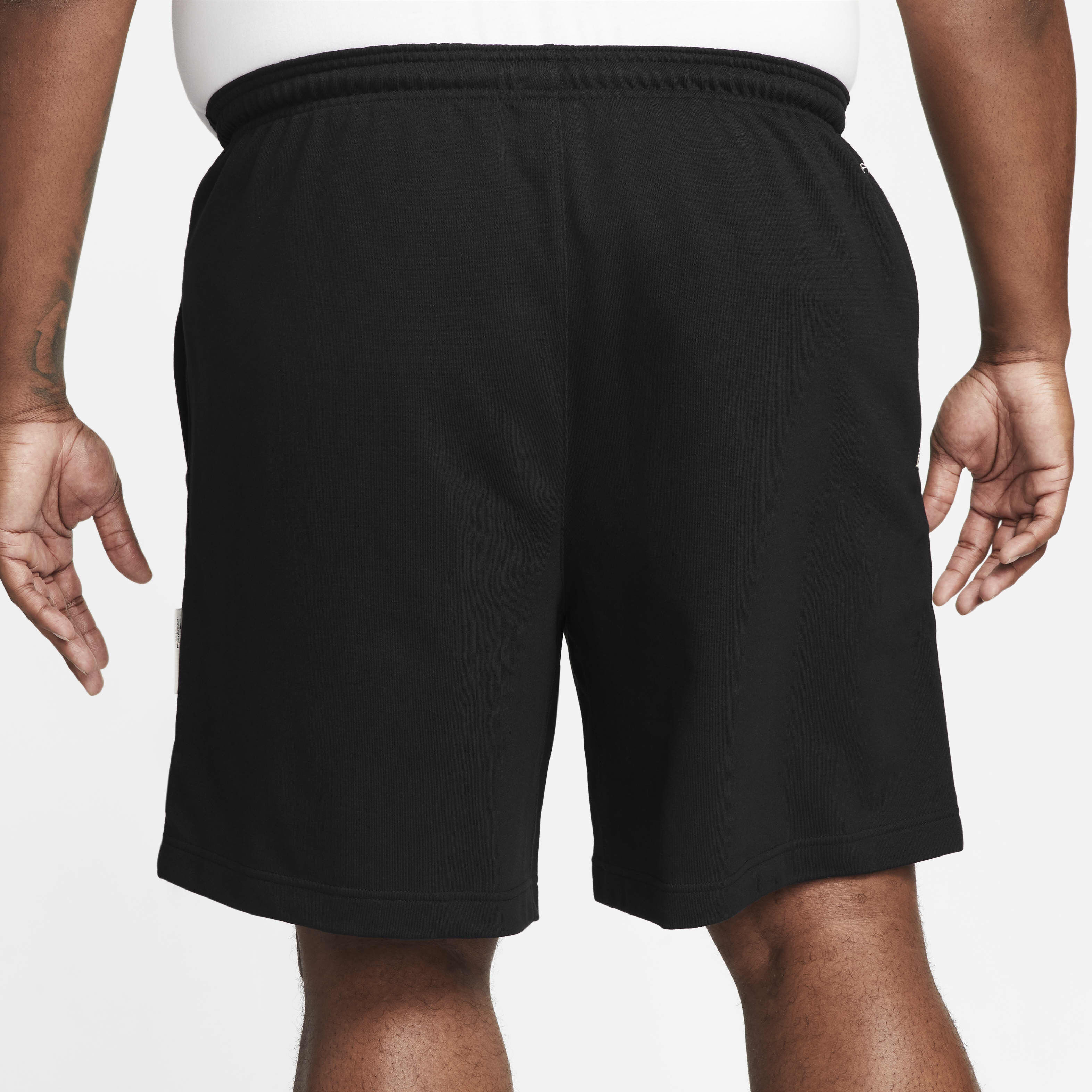 Buy Nike Standard Issue Men s Dri FIT 20cm approx. Basketball Shorts Nike Qatar Official
