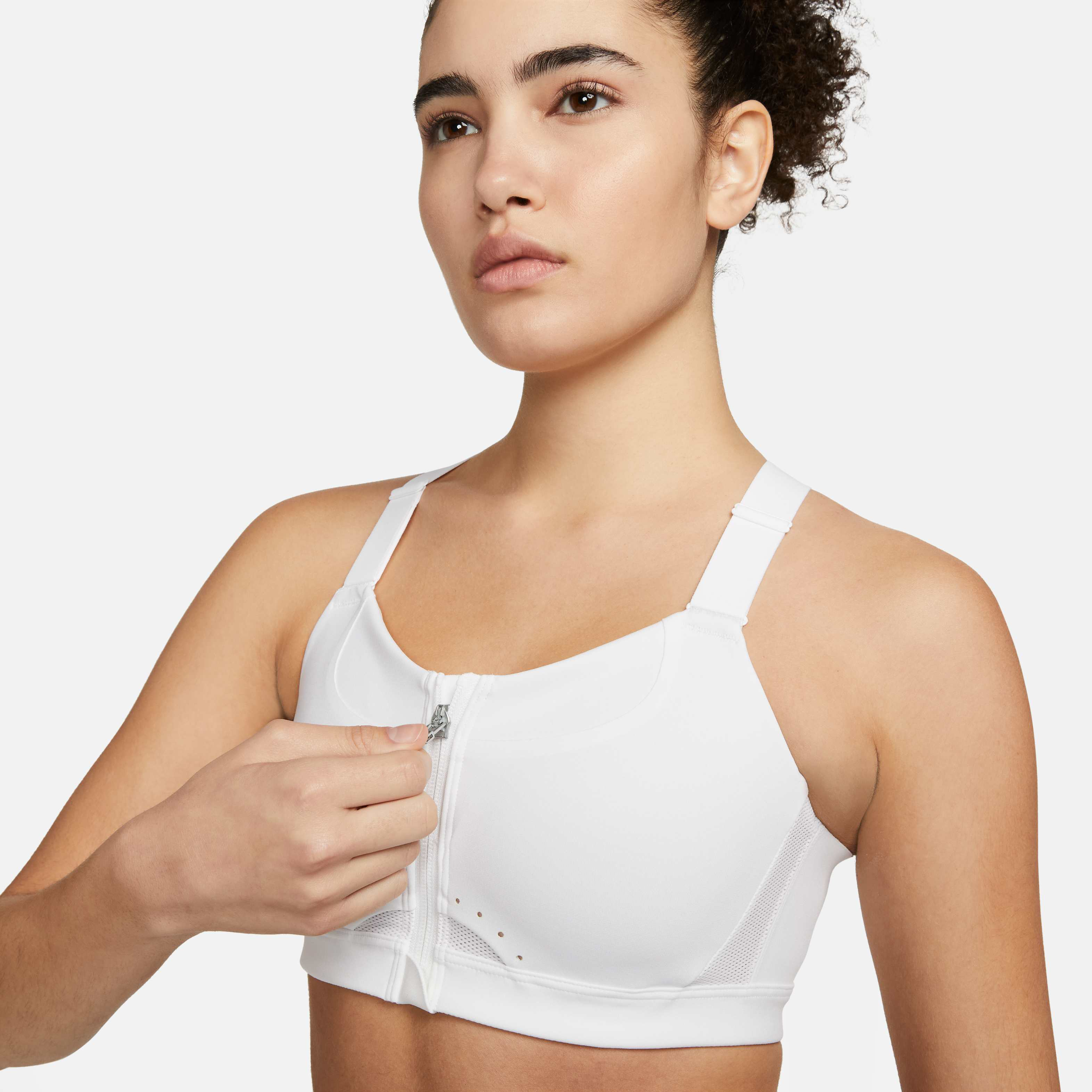 نايكي الفا image number 2