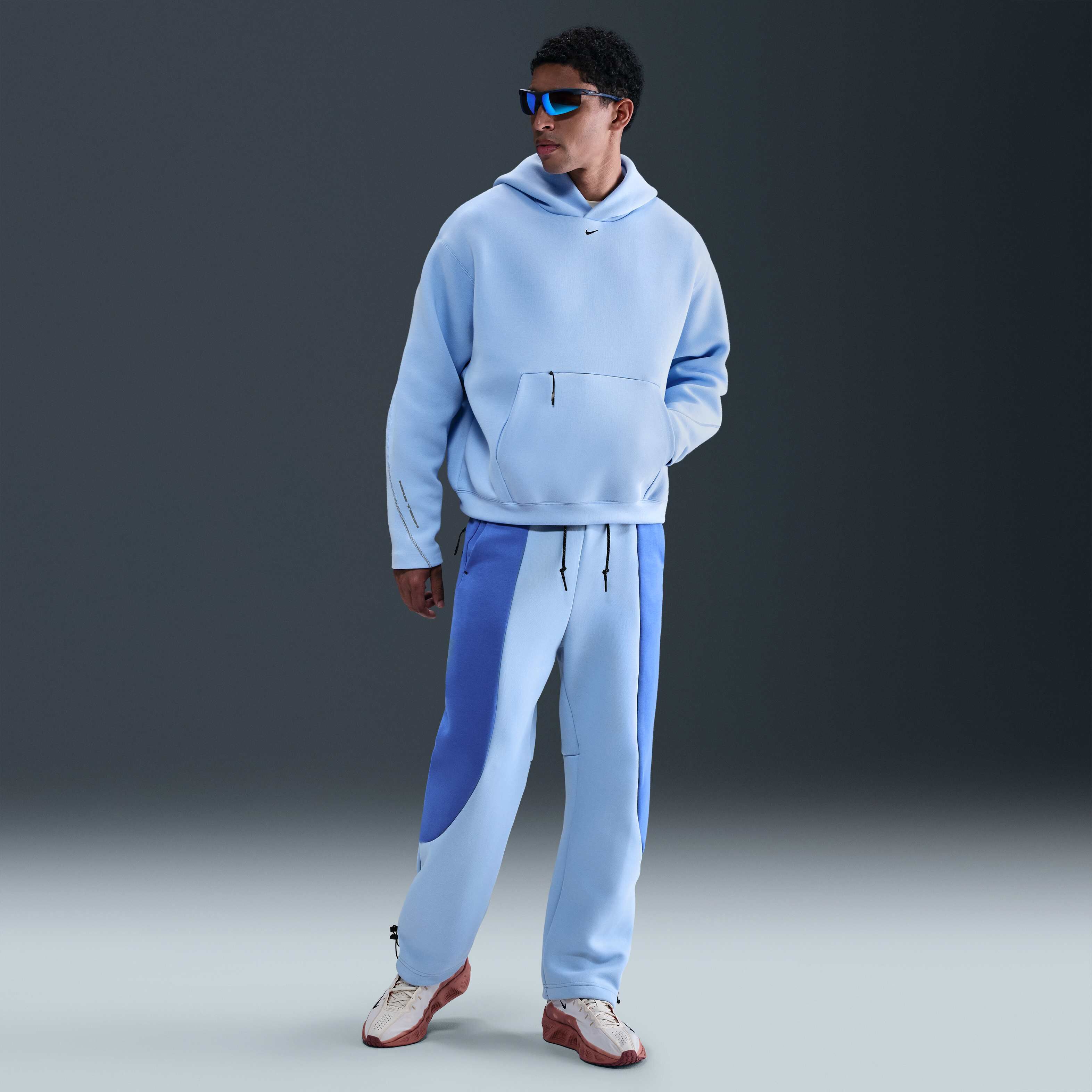 Nike Tech image number 3