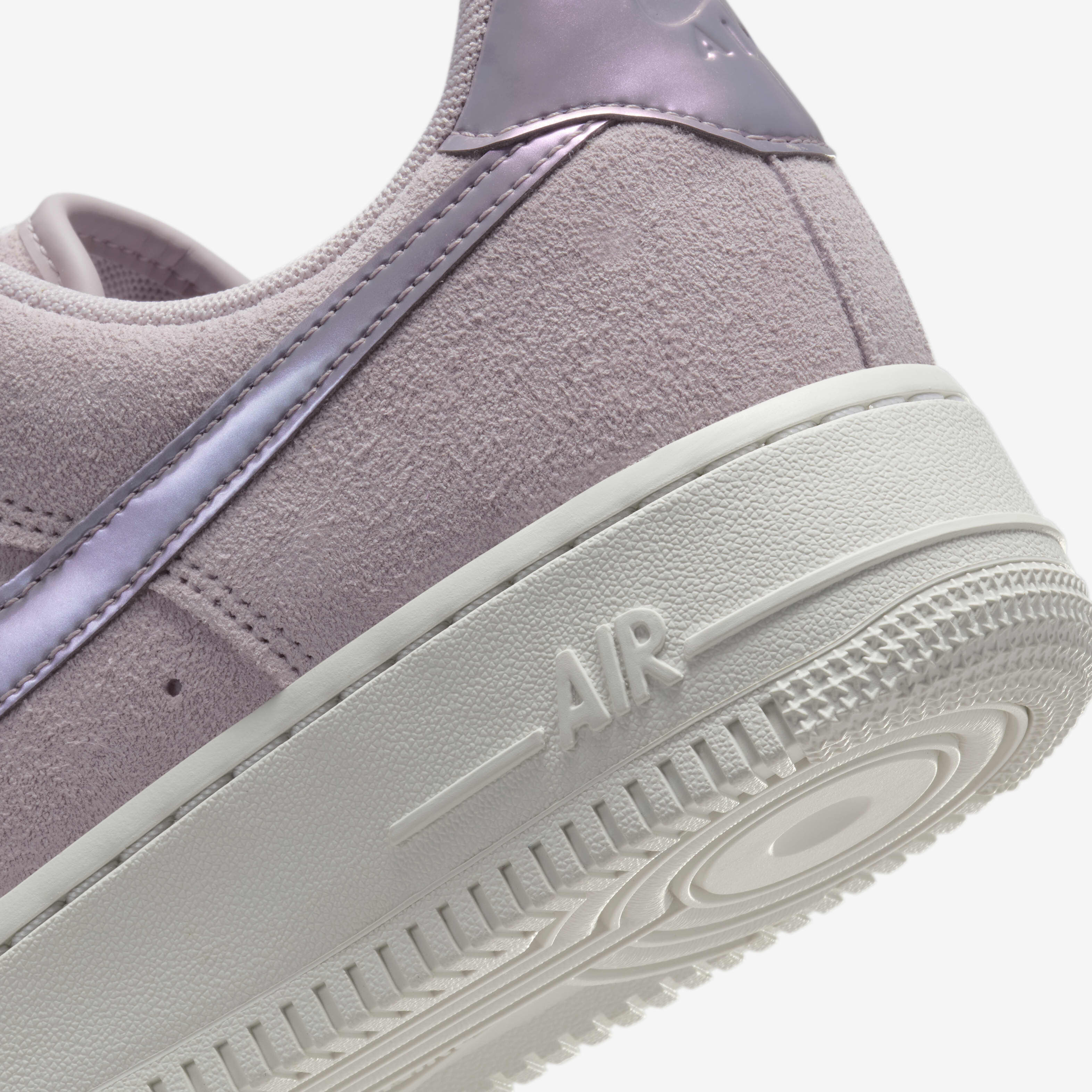 Nike air force 1 7 holographic hotsell