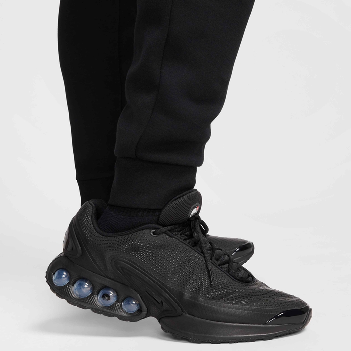 Nike Tech image number 17 Nike Tech image number 17