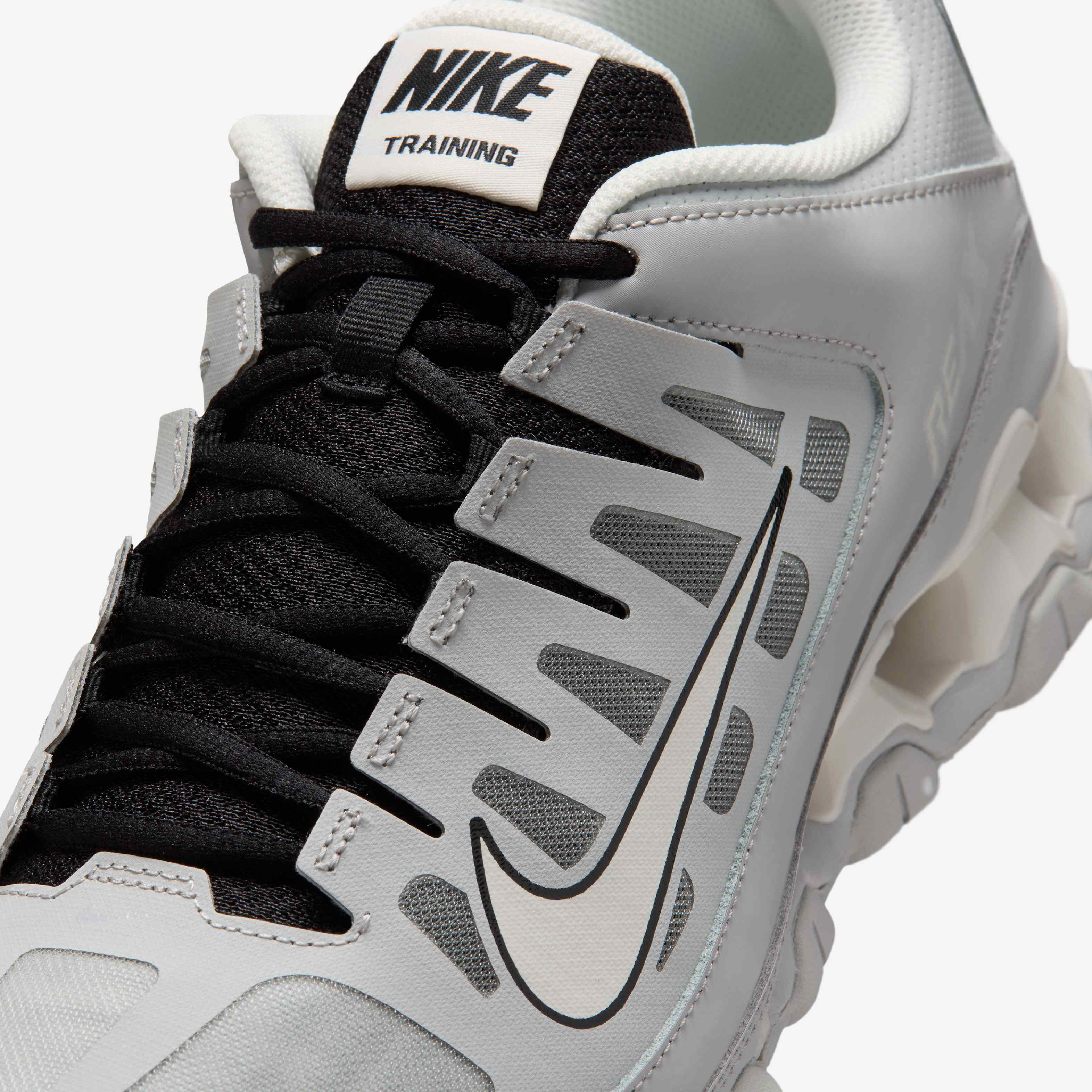 Nike Reax 8 TR image number 6