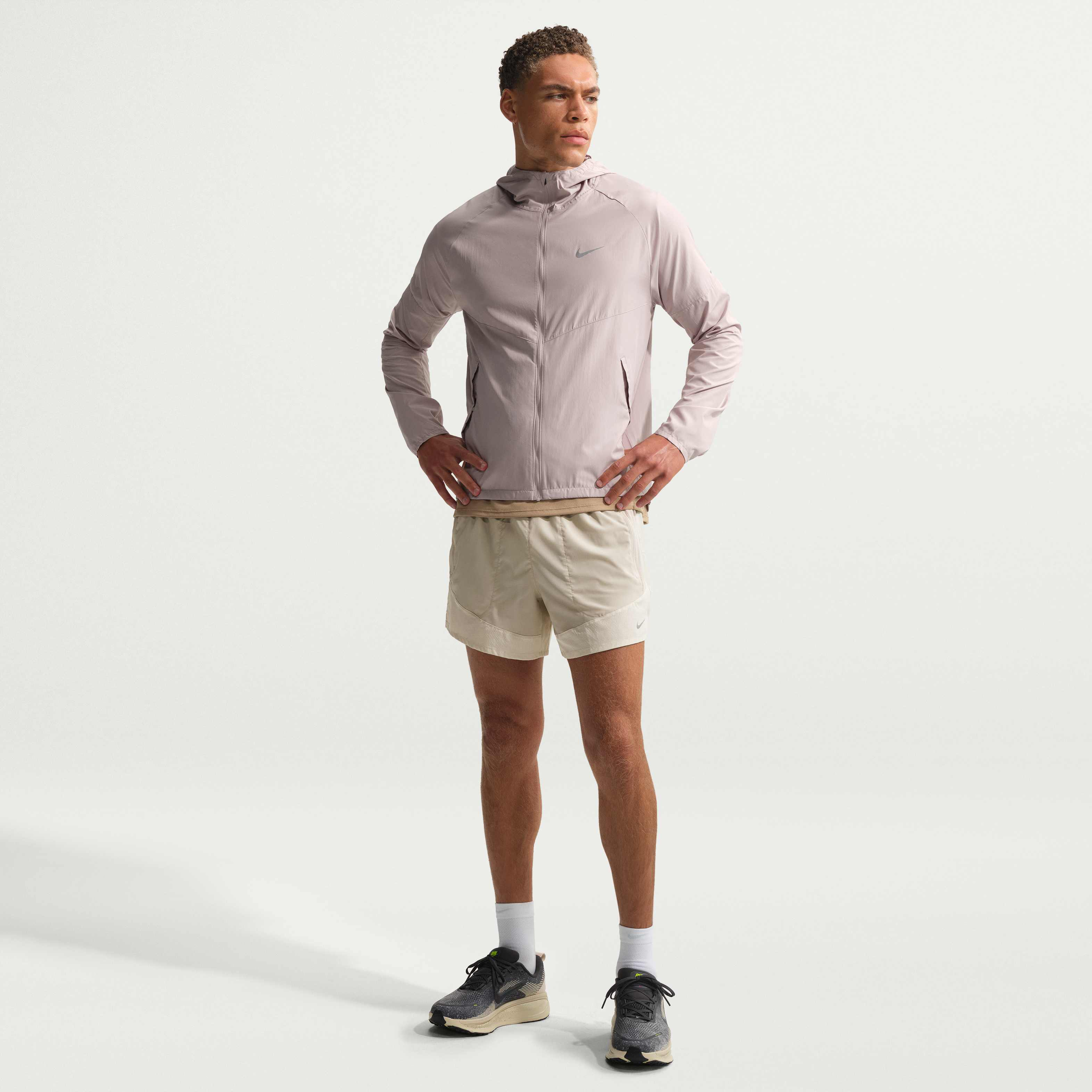 Nike Stride image number 0