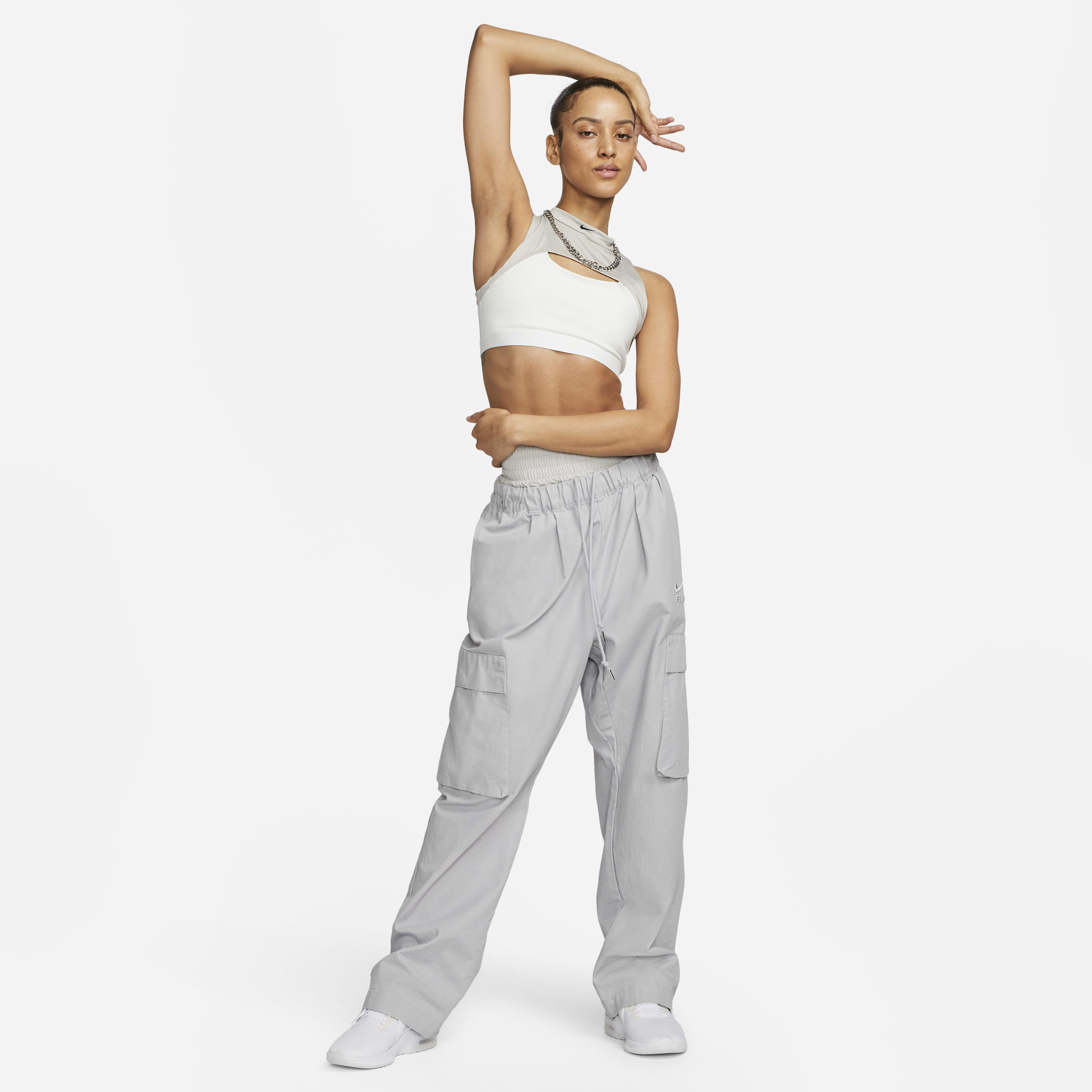 Nike Indy Mini Mock-neck image number 6