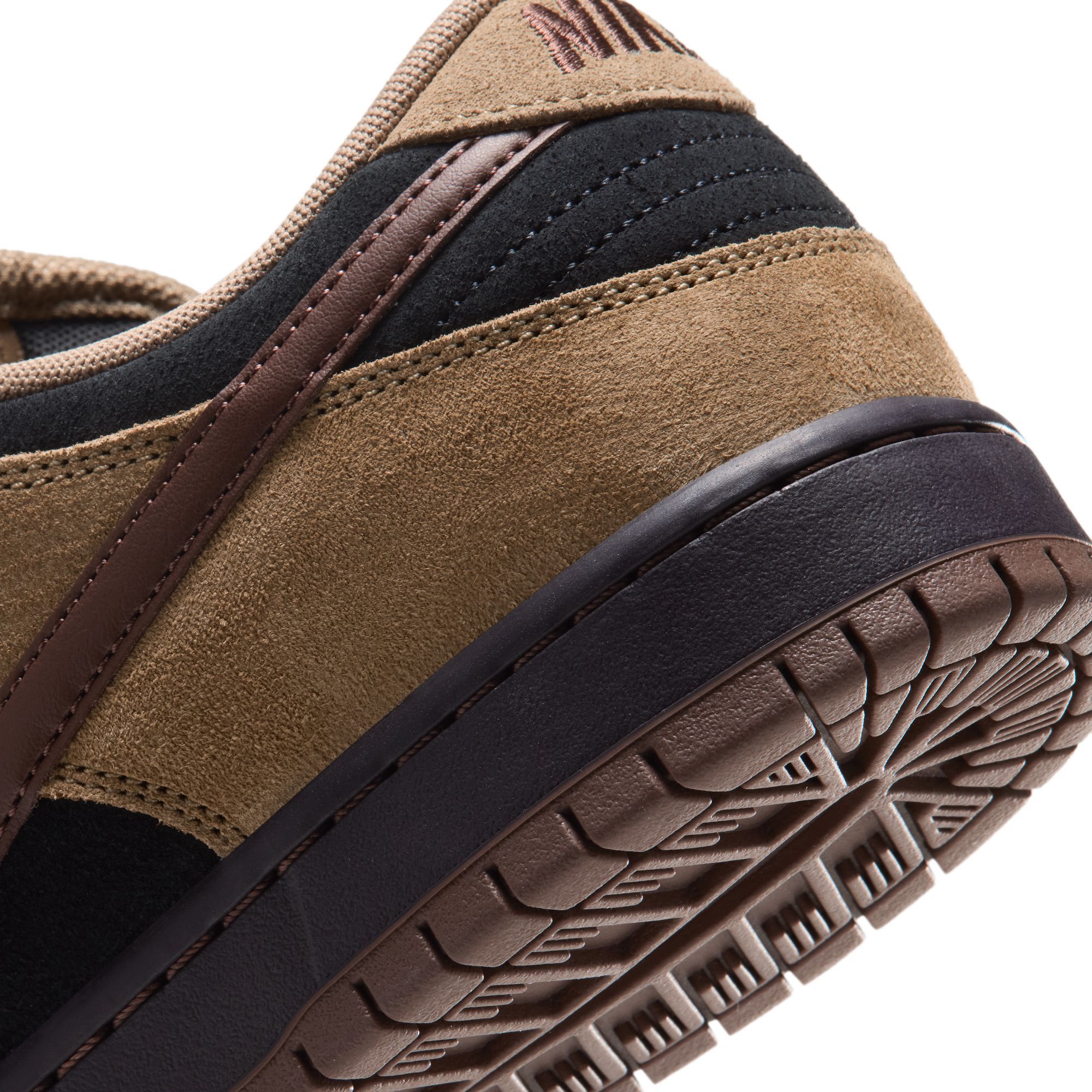 Nike SB Dunk Low Pro image number 10