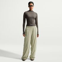 NikeSKIMS Weightless