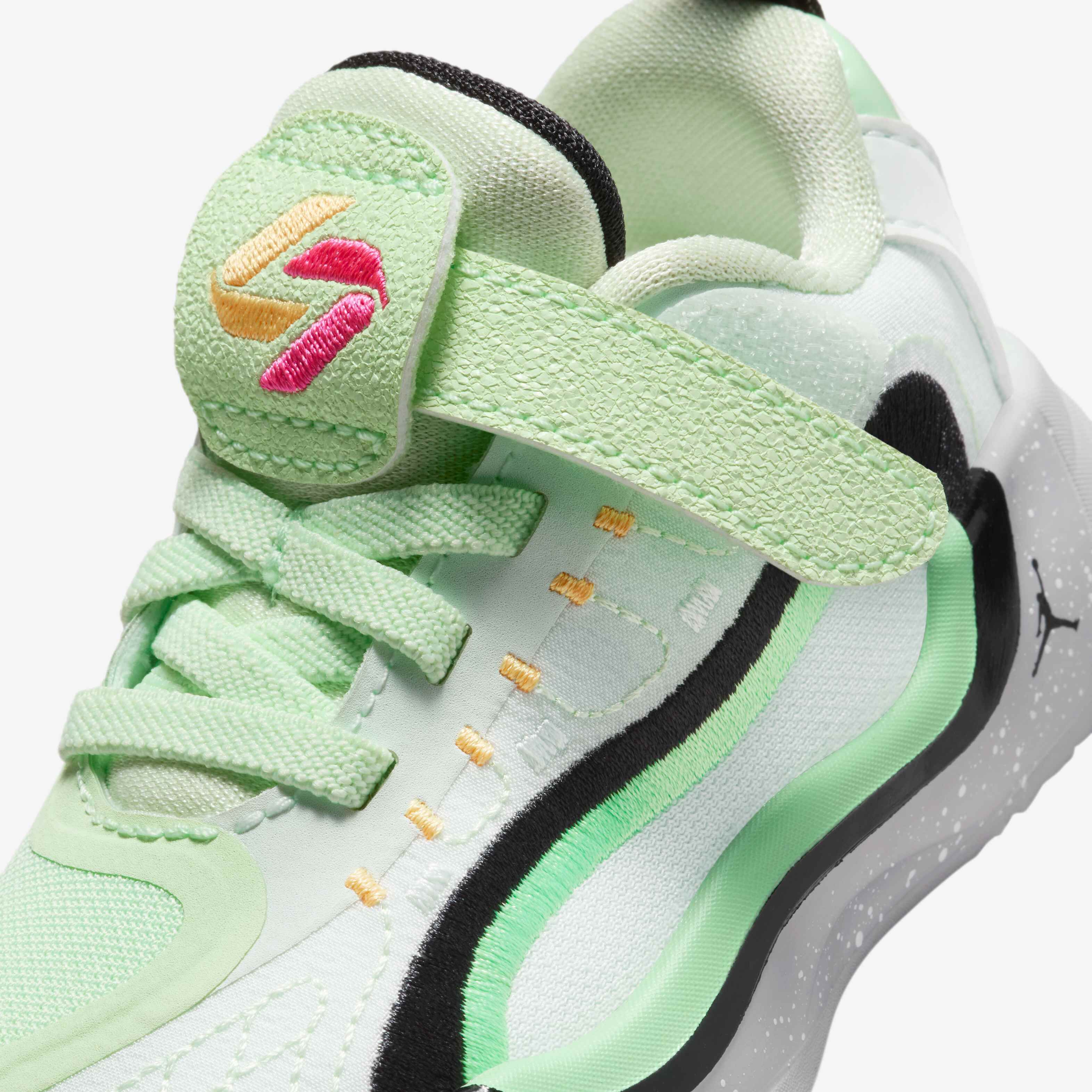 Luka 4 image number 6