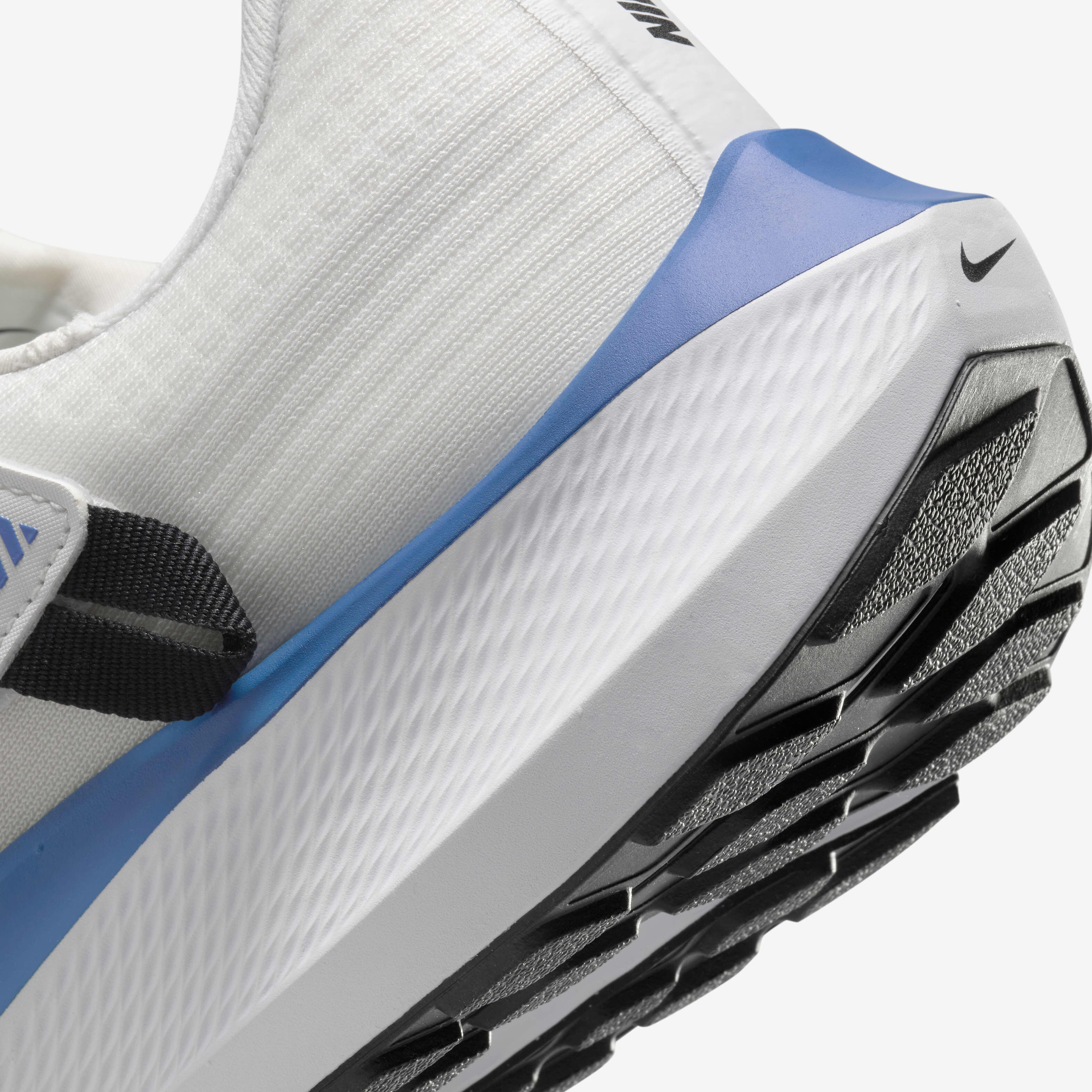 Nike Pegasus FlyEase image number 7