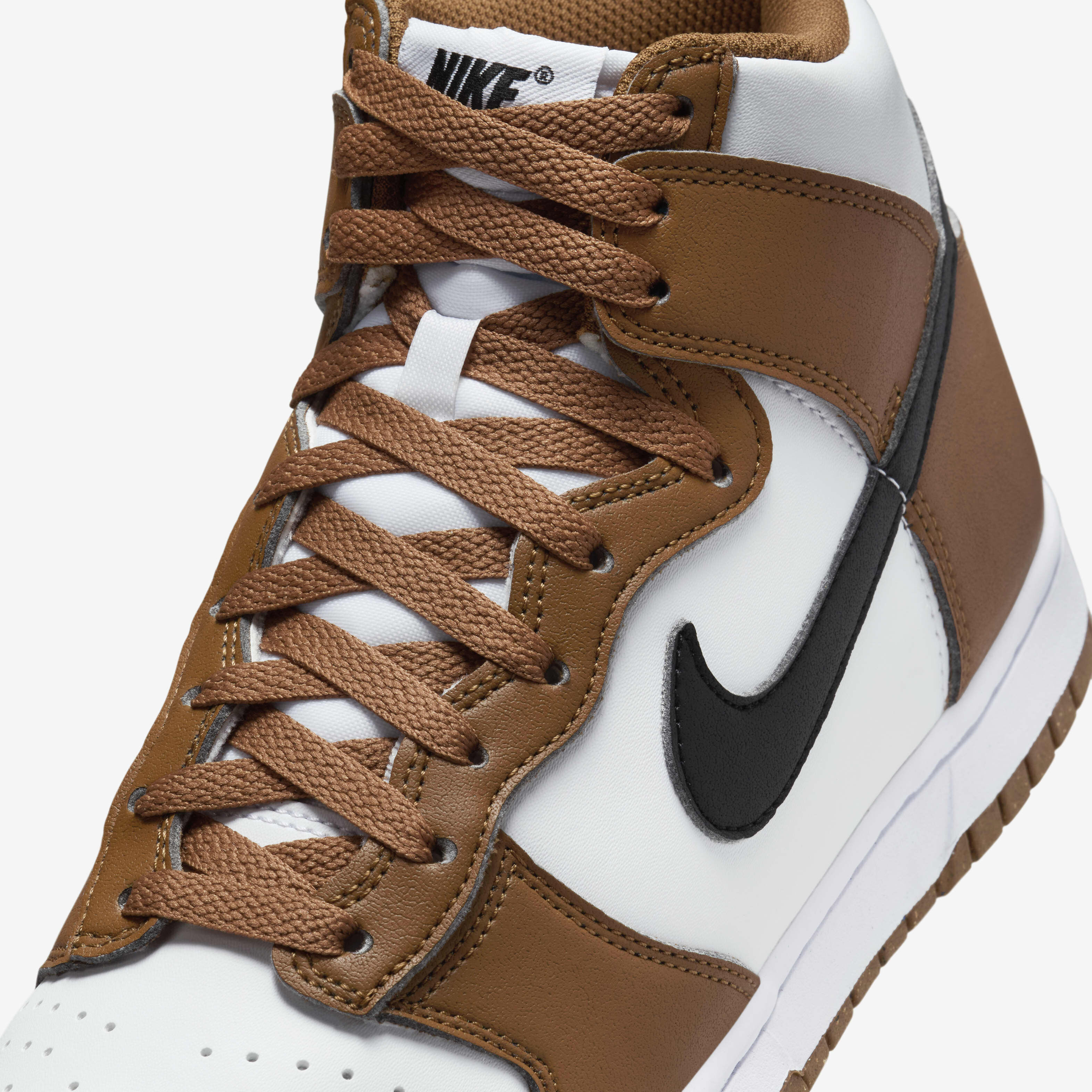 Nike dunk high ostrich deals