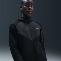 Nike Tech