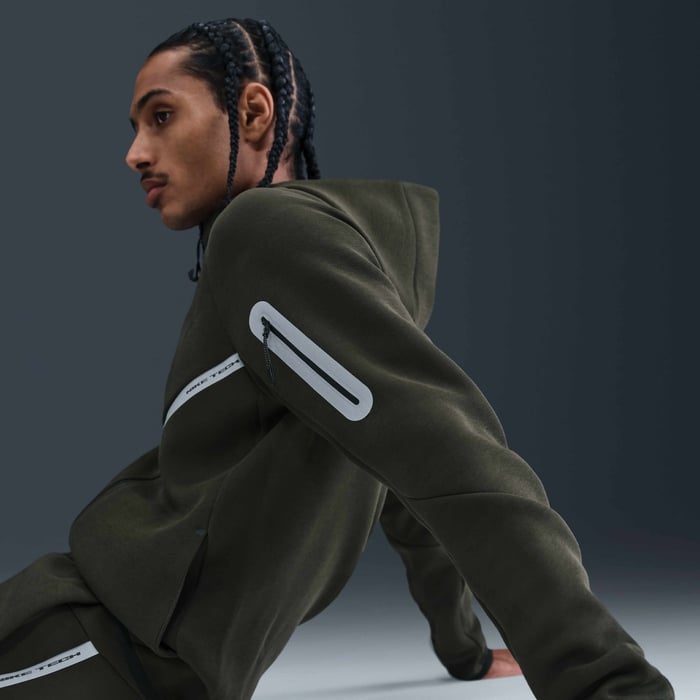 نايكي تك image number 2 نايكي تك image number 2