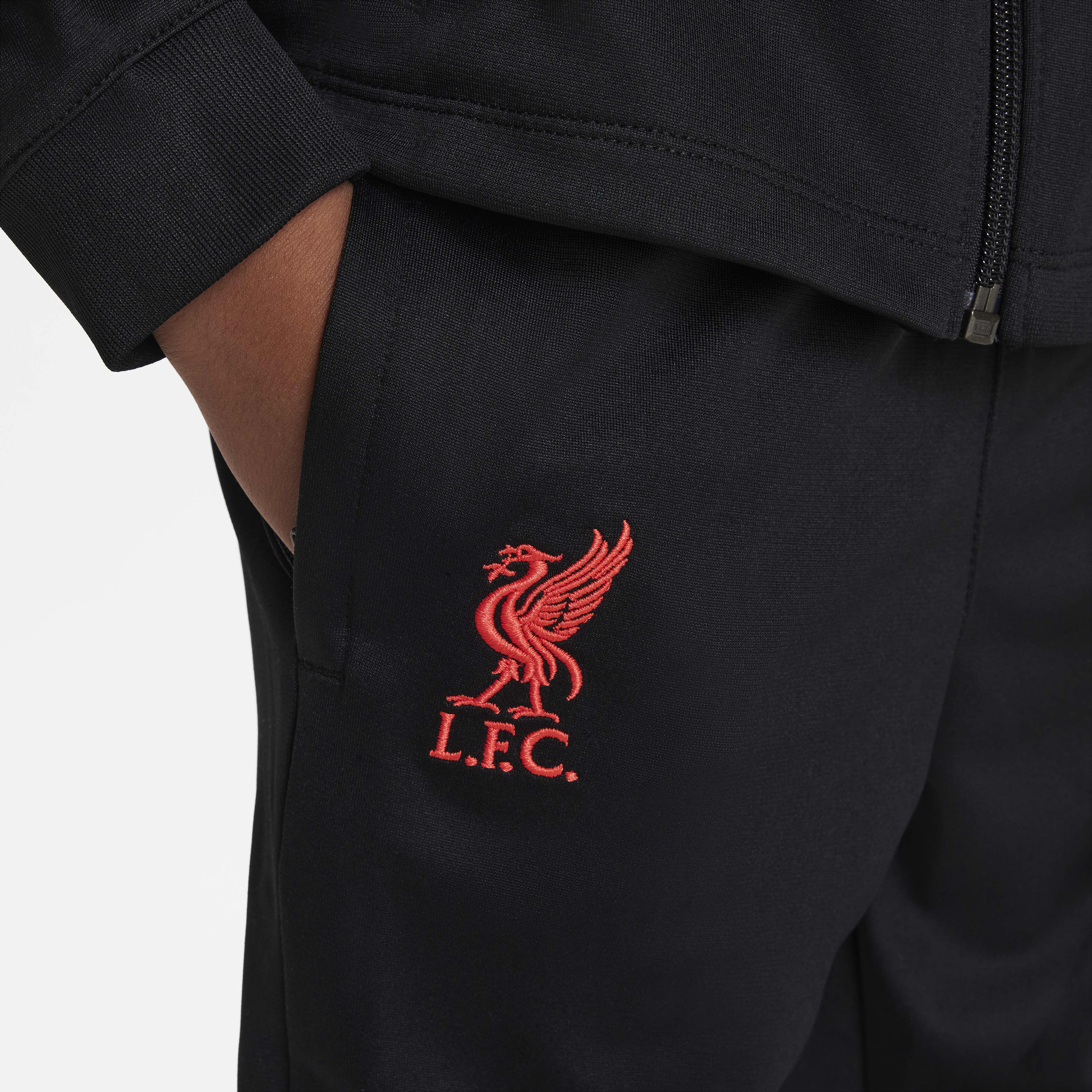 ليفربول سترايك image number 3