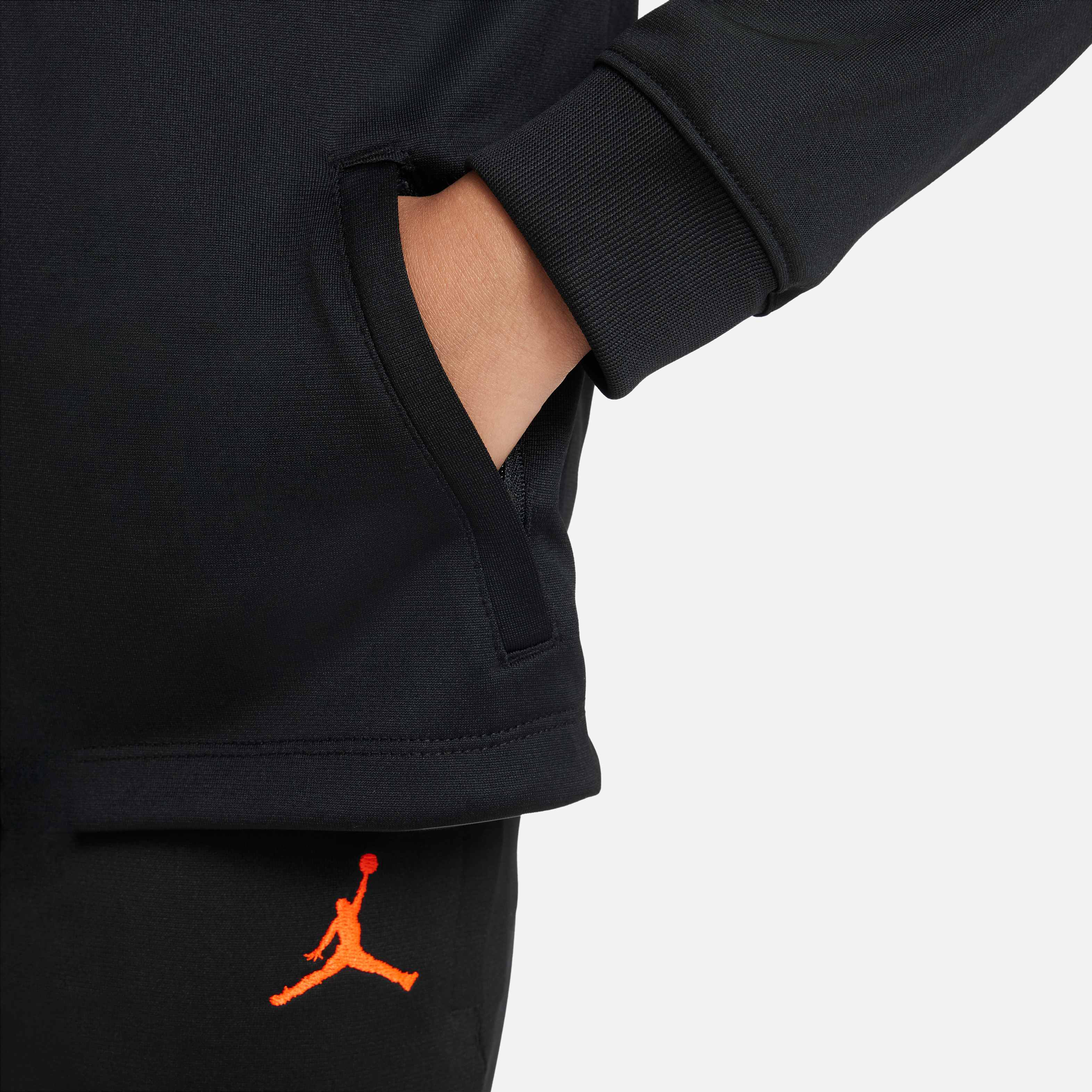 Paris Saint-Germain Strike Away image number 3