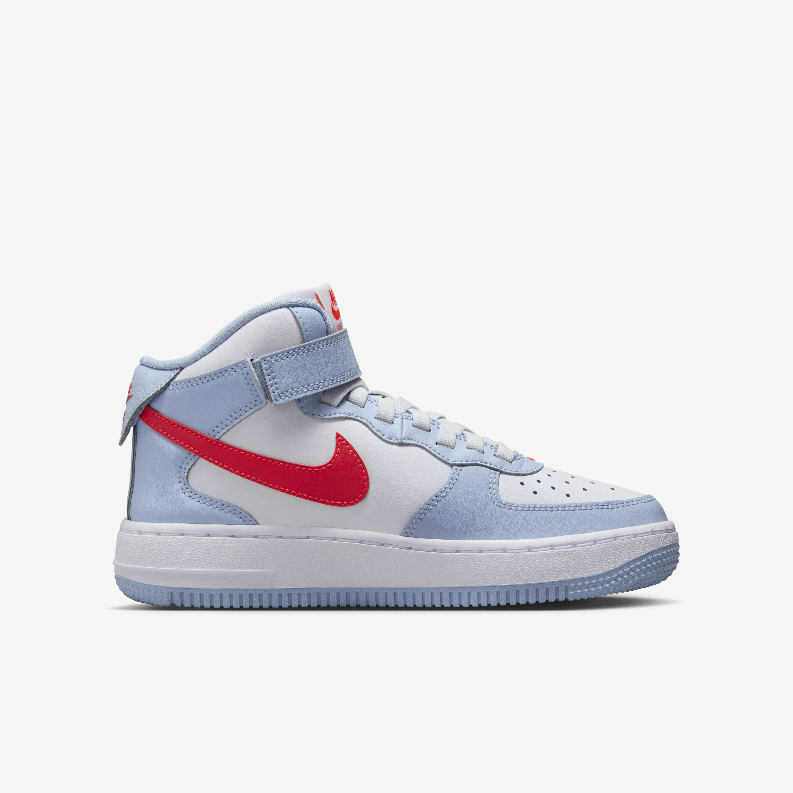 Buy Nike Air Force 1 Mid EasyOn Older Kids' Shoes - Light