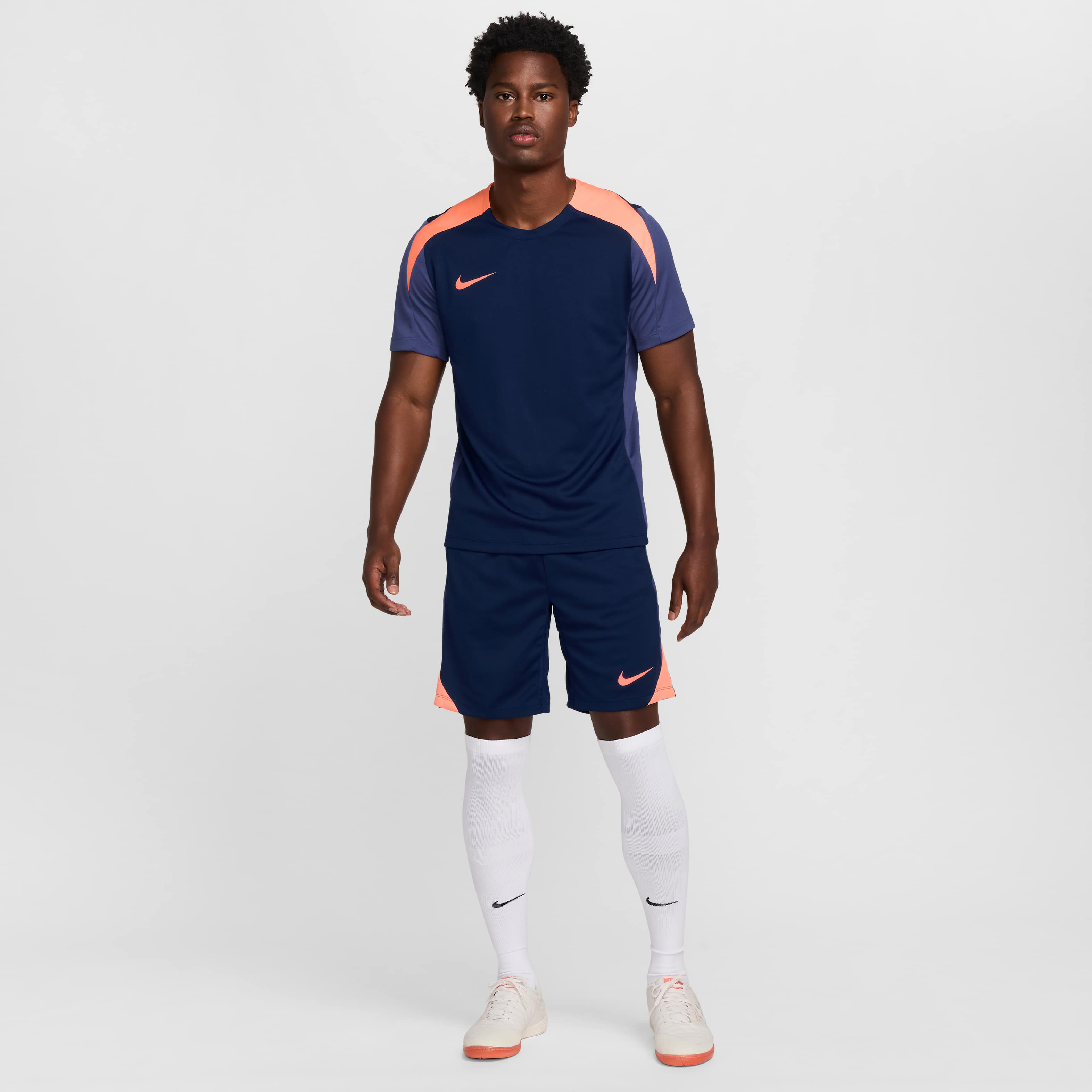 نايكي سترايك image number 4