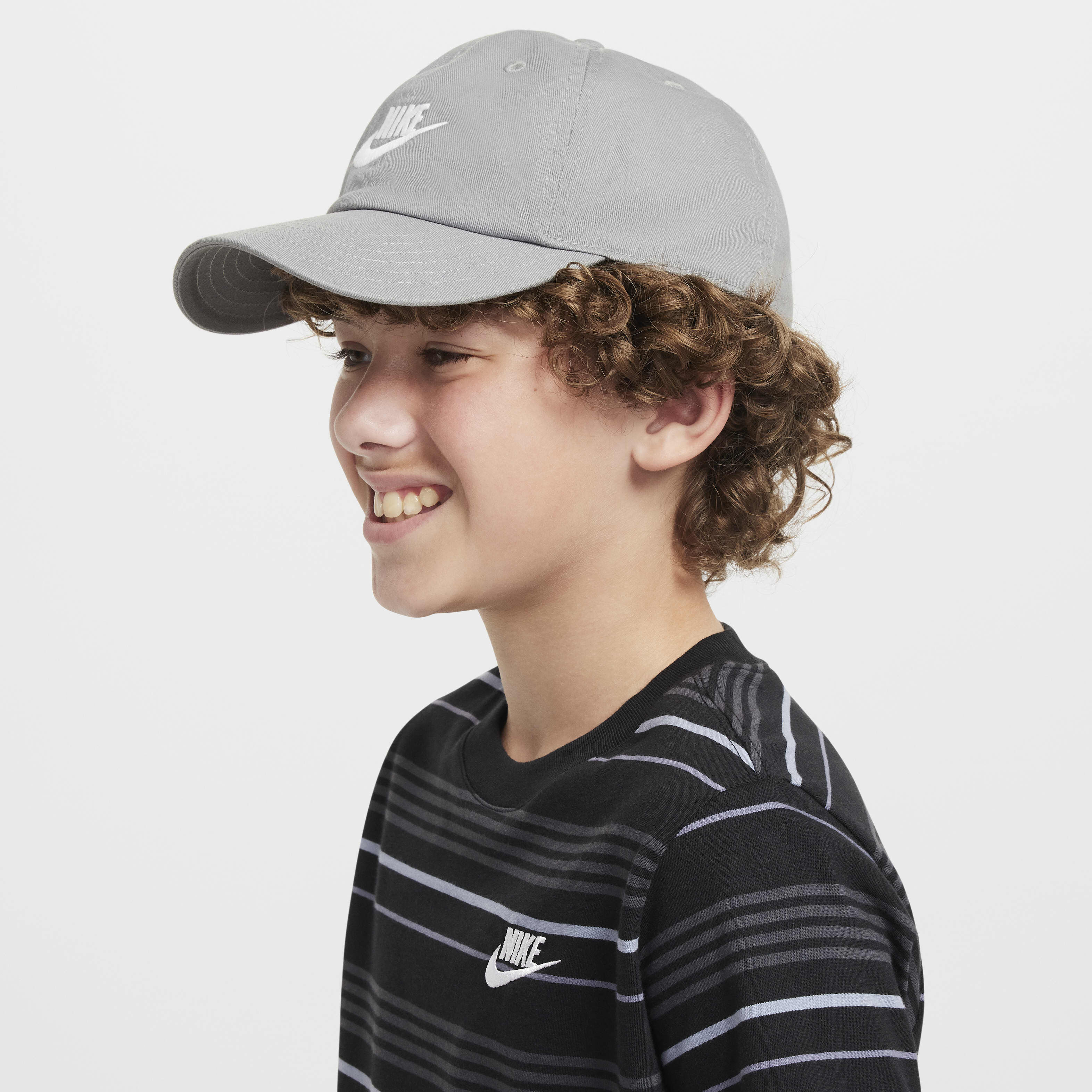 Nike Club image number 3